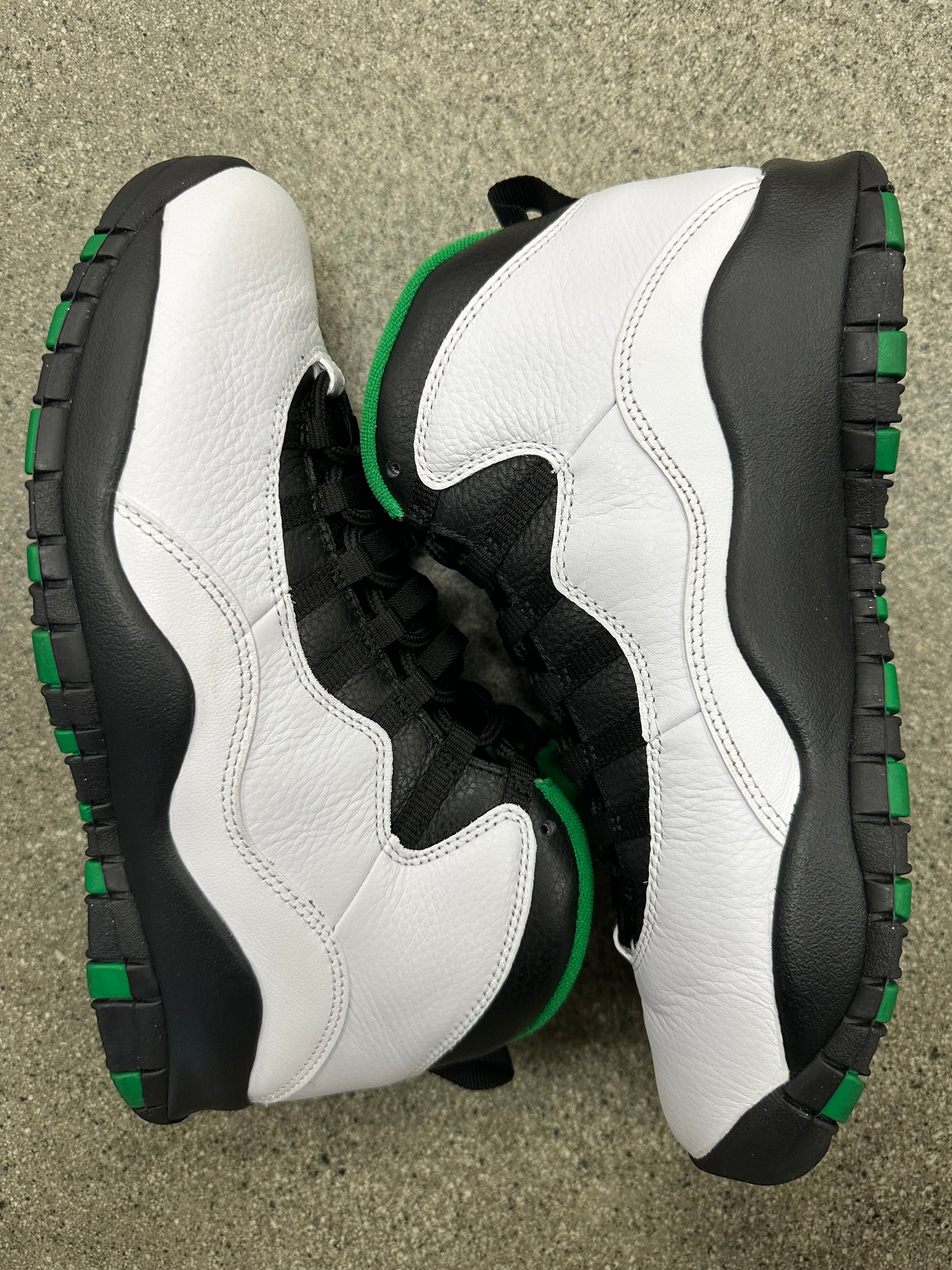 AIR JORDAN 10 SEATTLE - SIZE 10 (WORN)