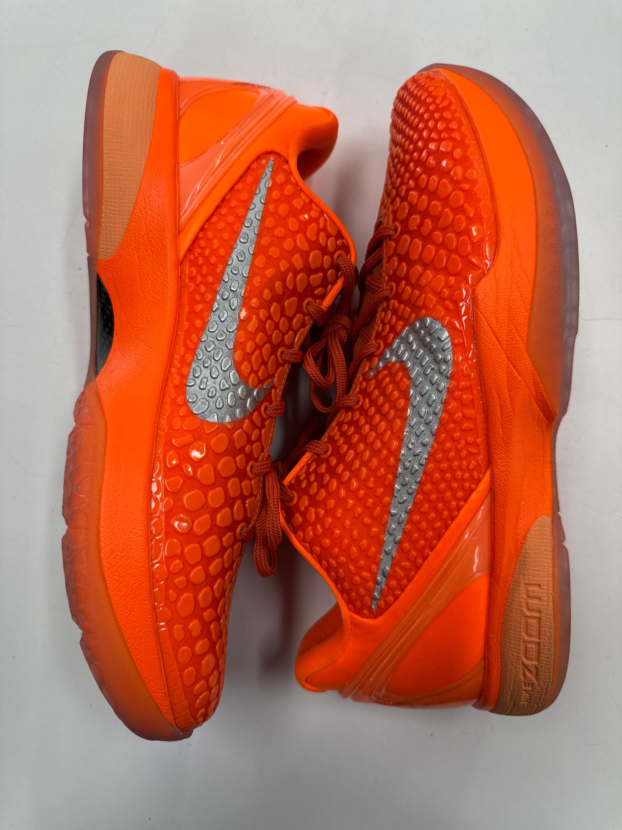 KOBE 6 PROTRO TOTAL ORANGE - SIZE 11.5 (WORN)