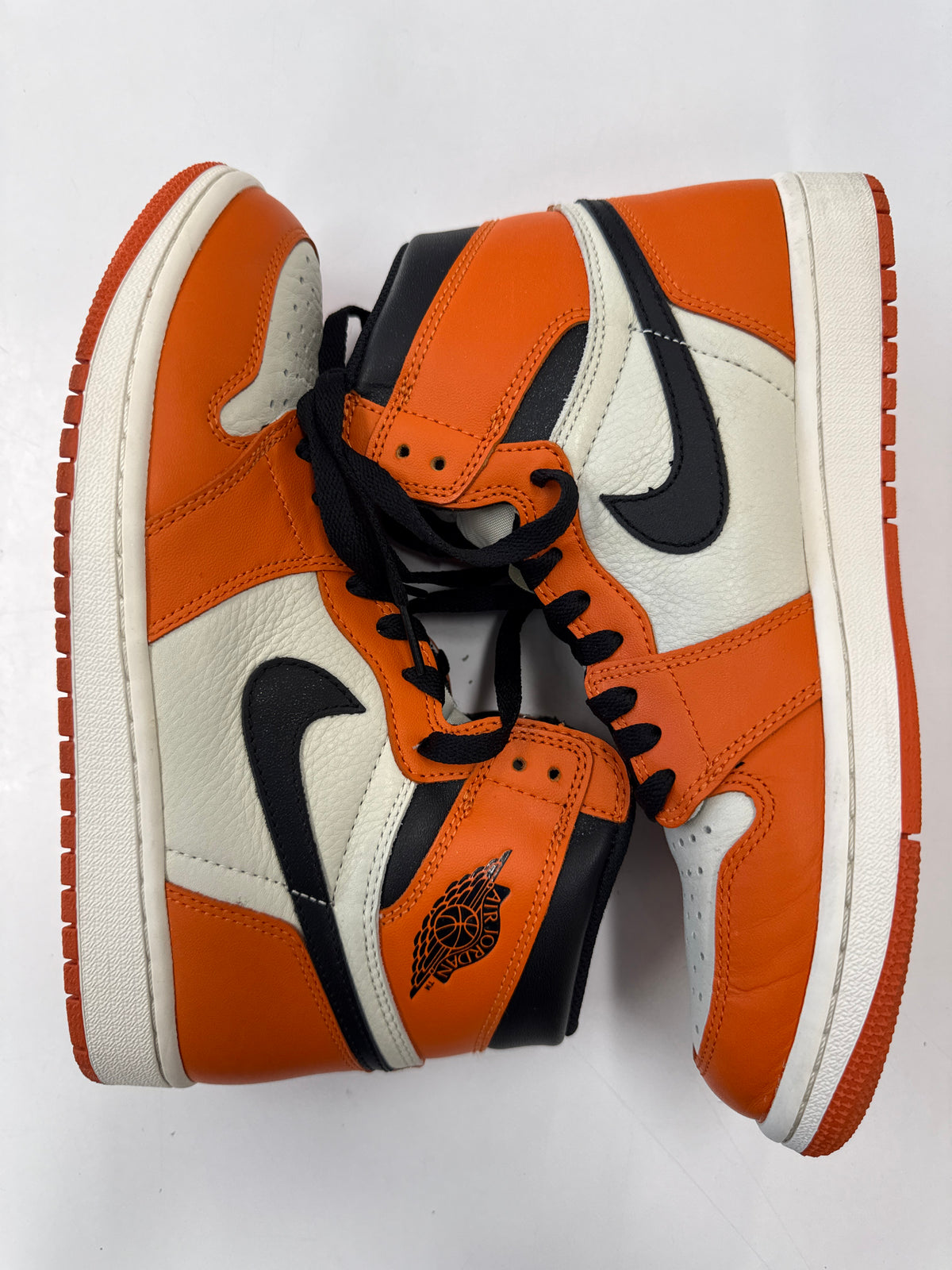 AIR JORDAN 1 HIGH REVERSED SHATTERED - SIZE 8.5 (WORN)