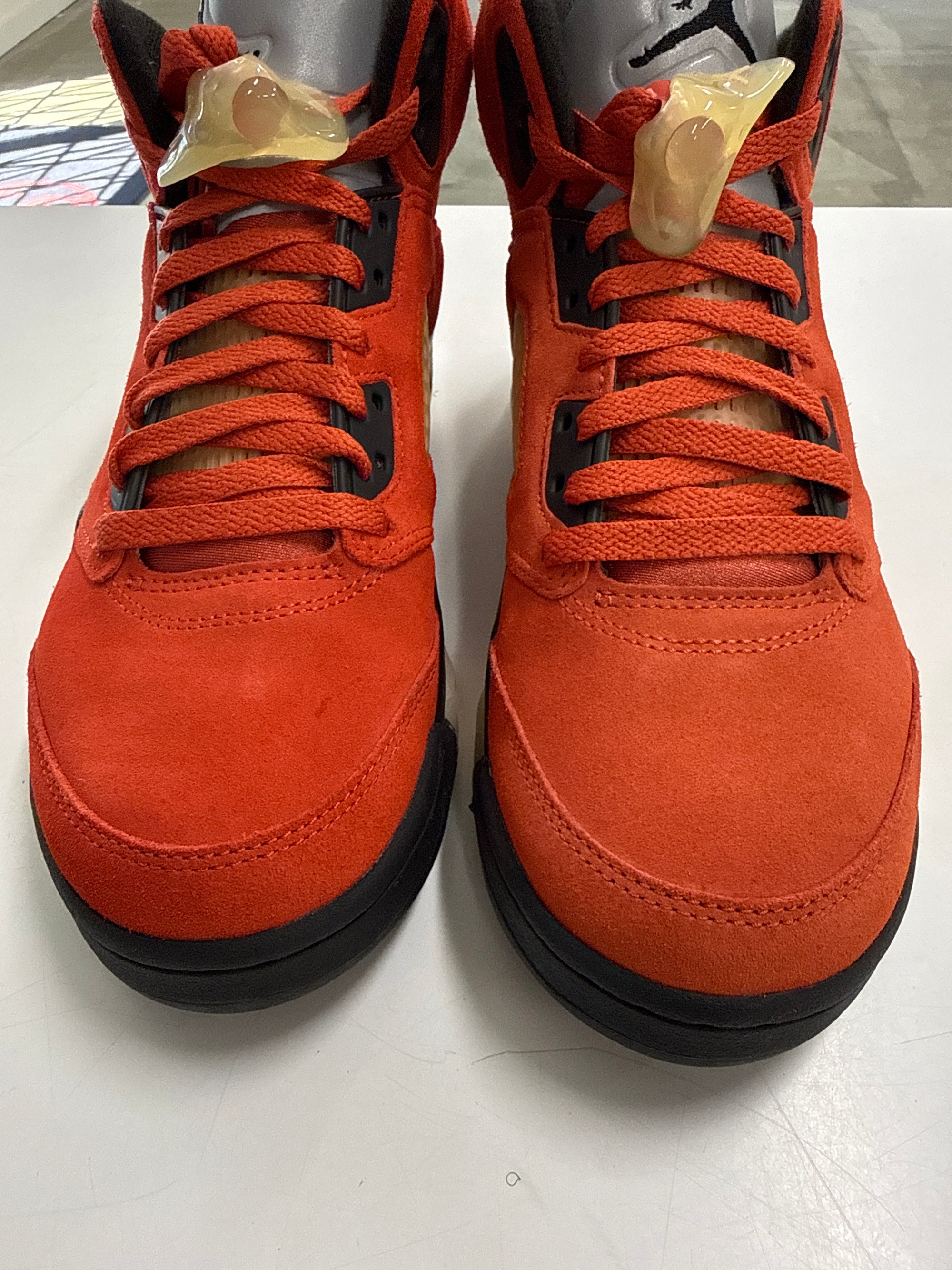 WMNS AIR JORDAN 5 DUNK ON MARS - SIZE 9.5 (WORN)