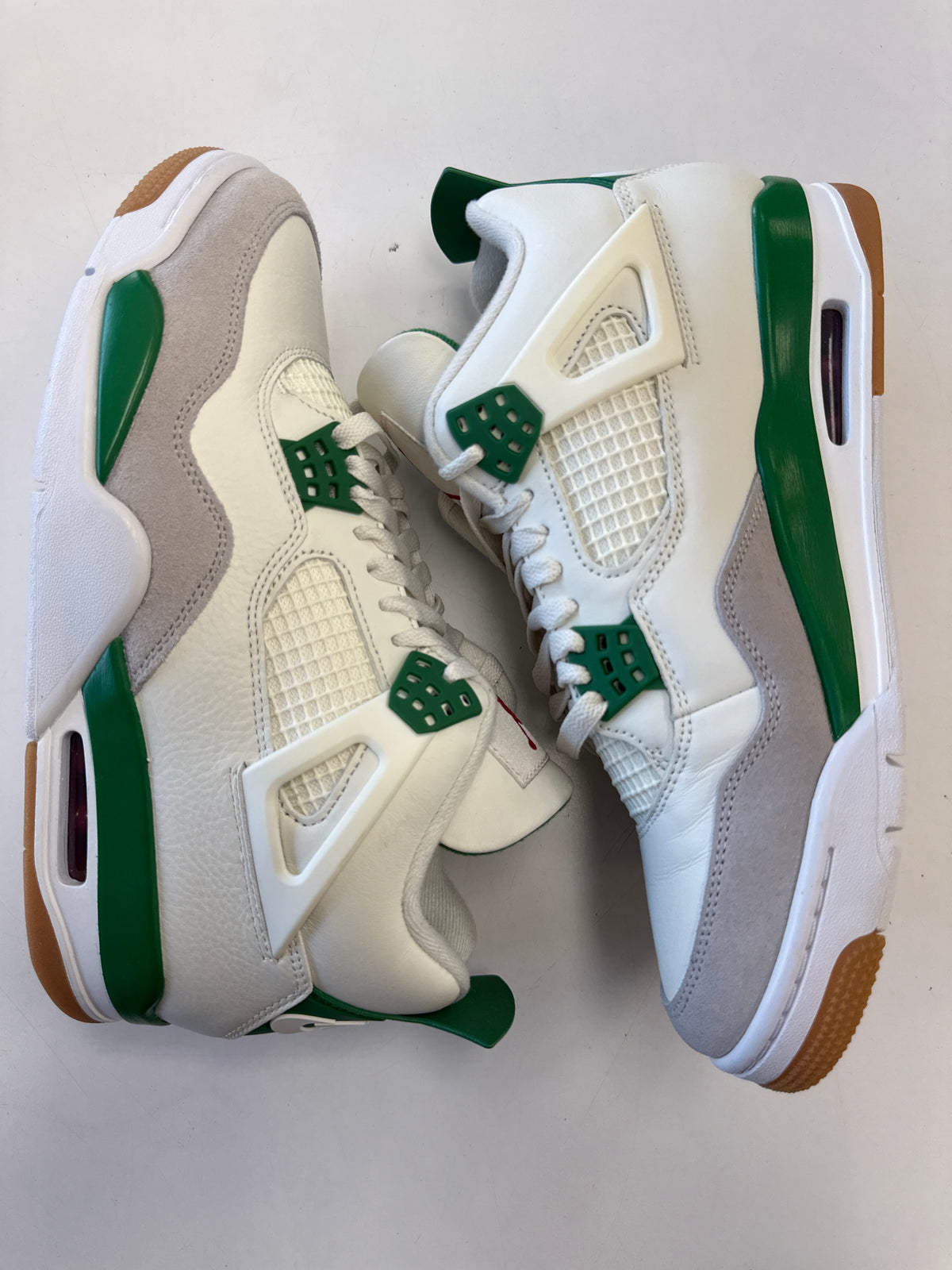 AIR JORDAN 4 SB PINE GREEN - SIZE 9.5 (WORN) - SUPER CLEAN