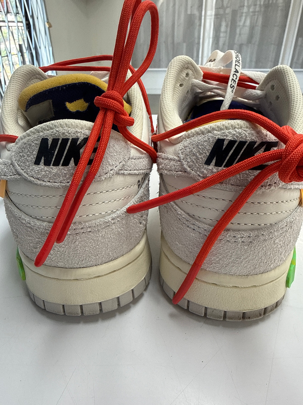 OFF WHITE NIKE DUNK LOT 13 - SIZE 11 (WORN)