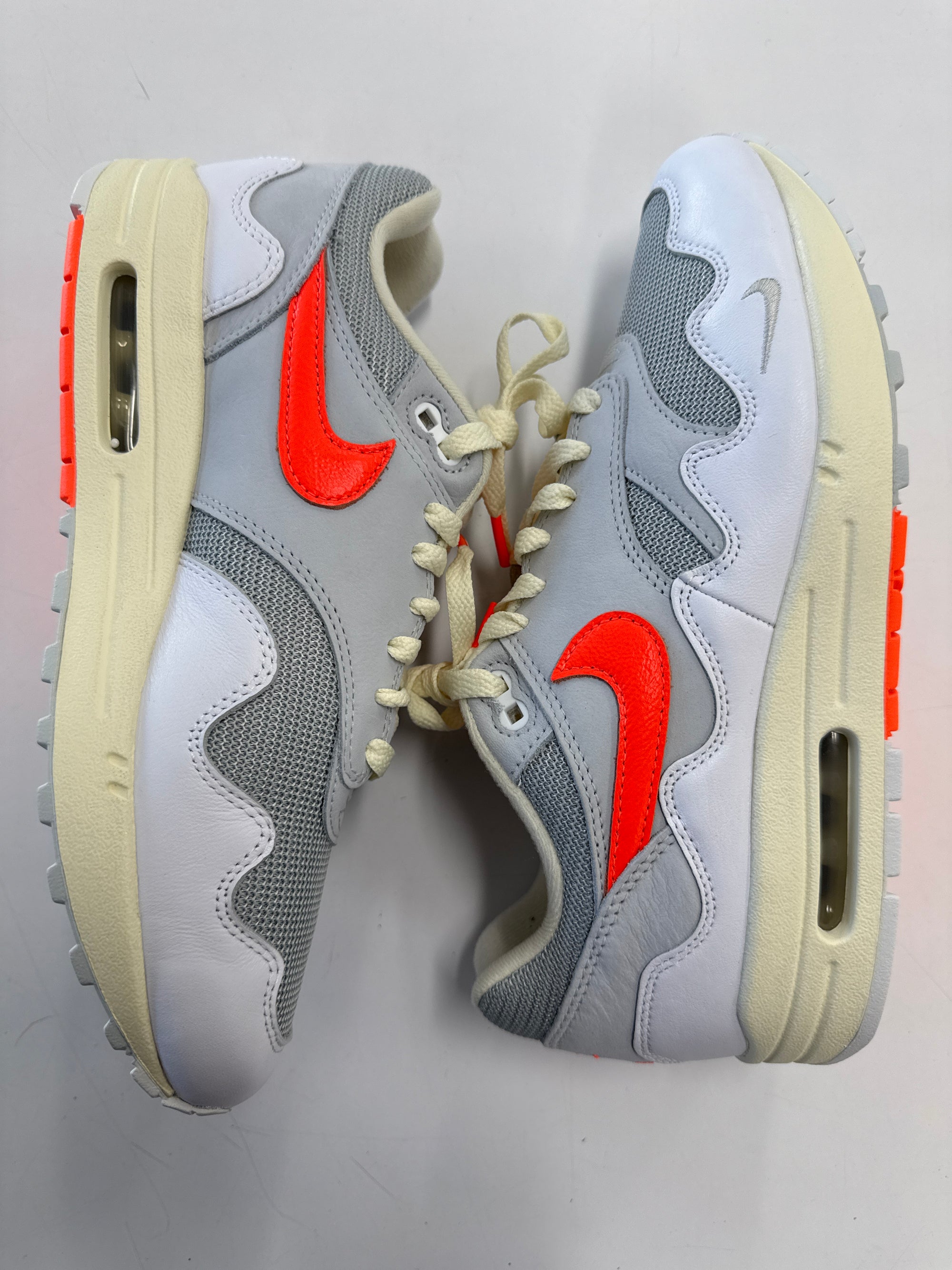 AIR MAX 1 PATTA WAVES WHITE HYPER CRIMSON - SIZE 8.5 (WORN) - SUPER CLEAN