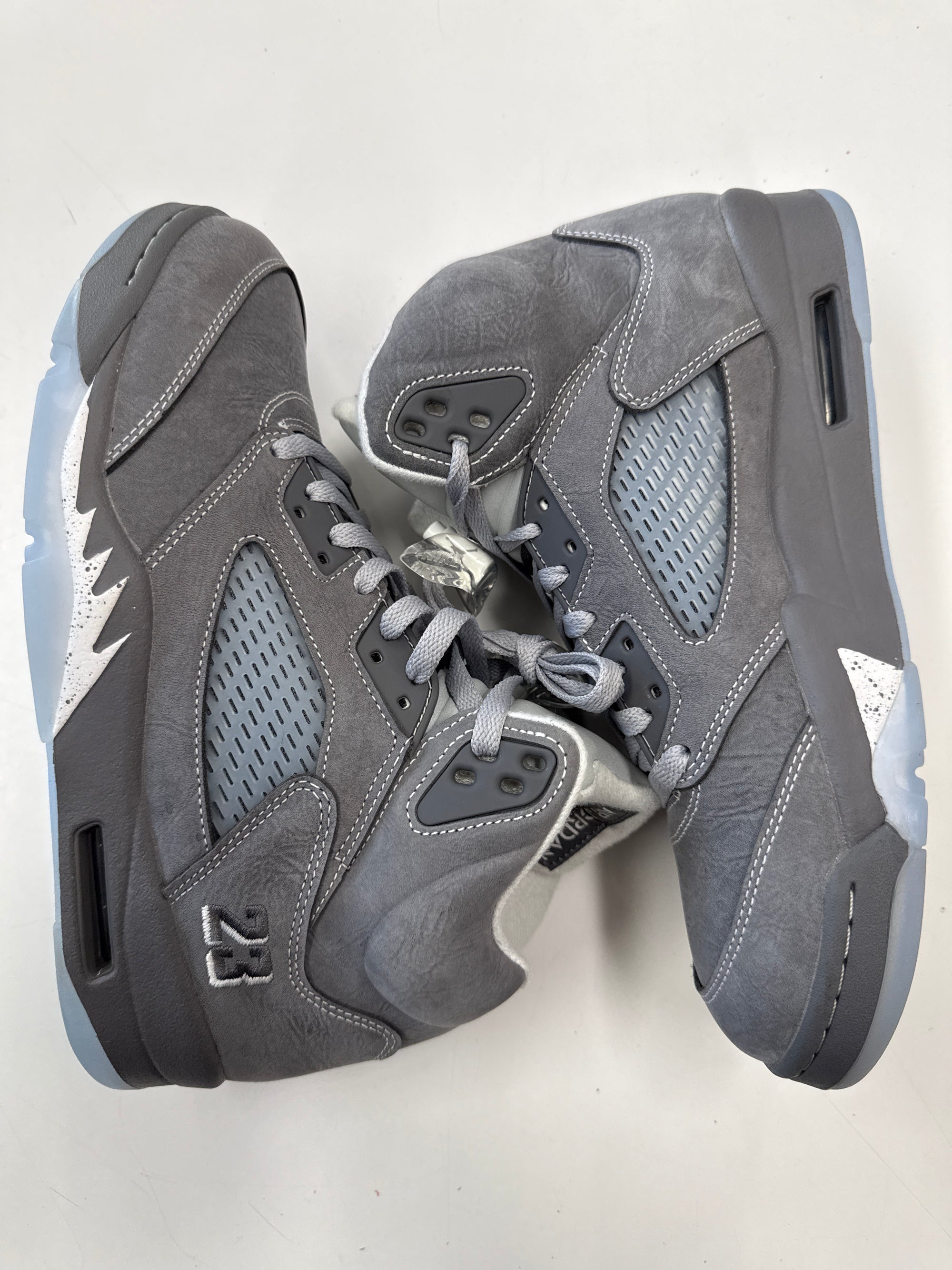 AIR JORDAN 5 WOLF GREY 2026 - SIZE 9.5 (WORN)