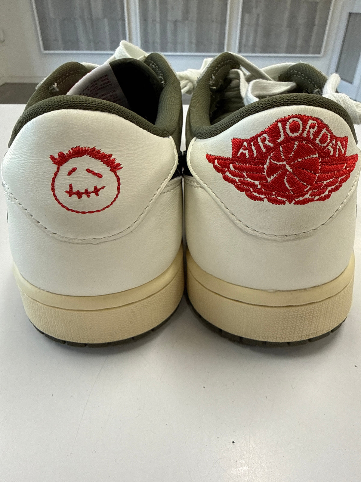 AIR JORDAN 1 LOW TRAVIS SCOTT OLIVE - SIZE 9.5 (WORN)