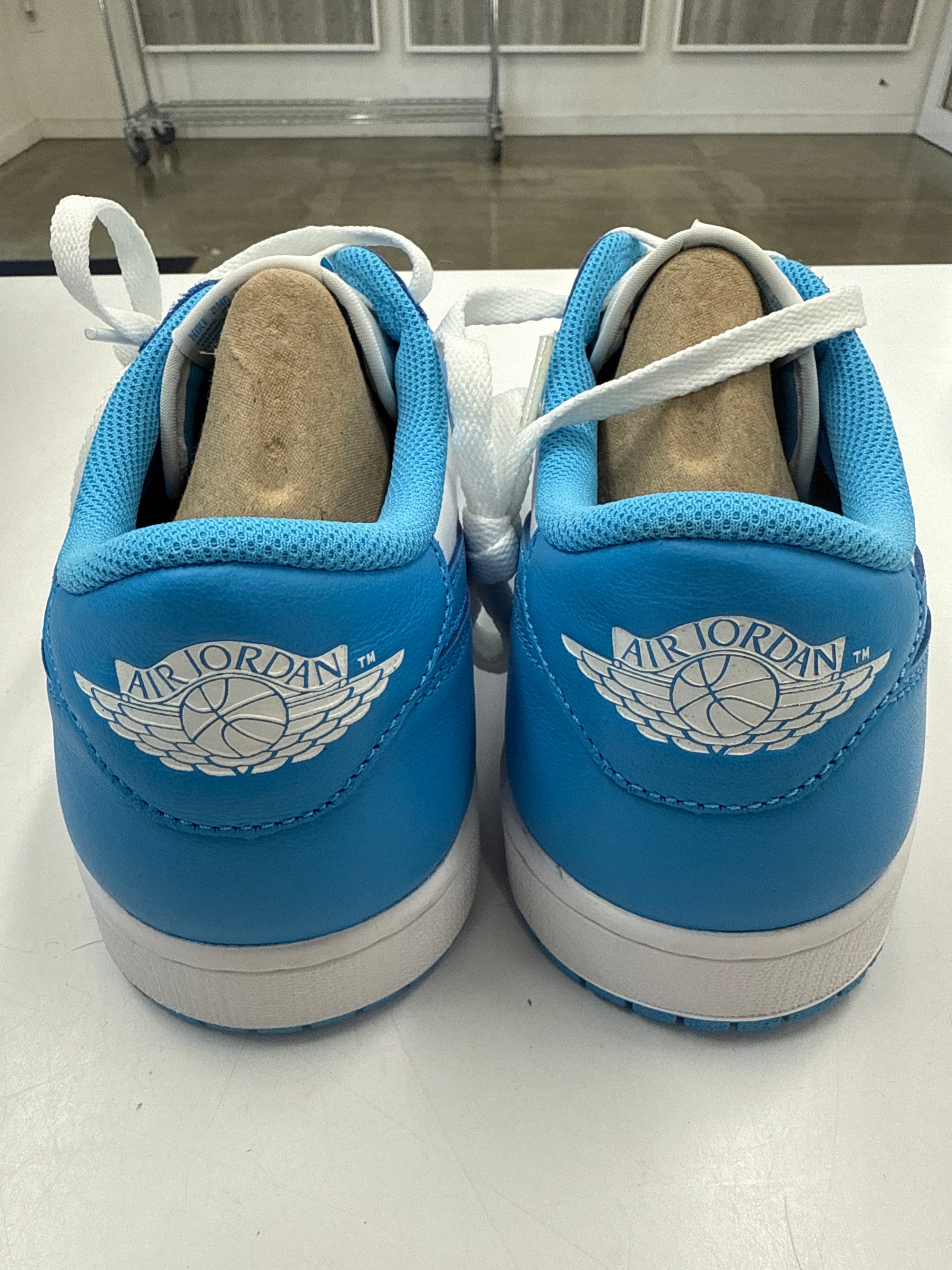 SB AIR JORDAN 1 LOW UNC - SIZE 11 (WORN)