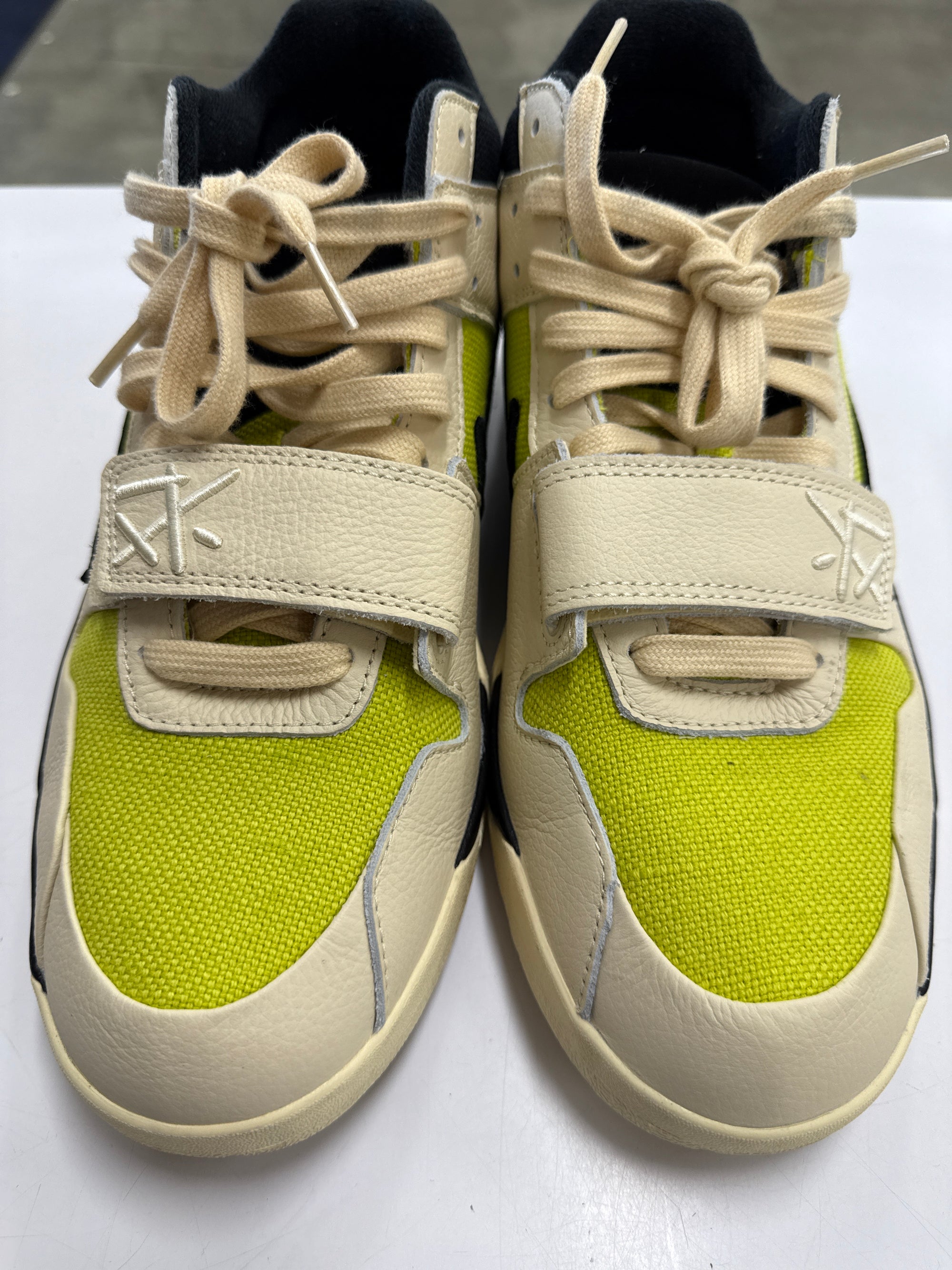 JUMPMAN JACK TRAVIS SCOTT BRIGHT CACTUS - SIZE 11.5 (WORN)