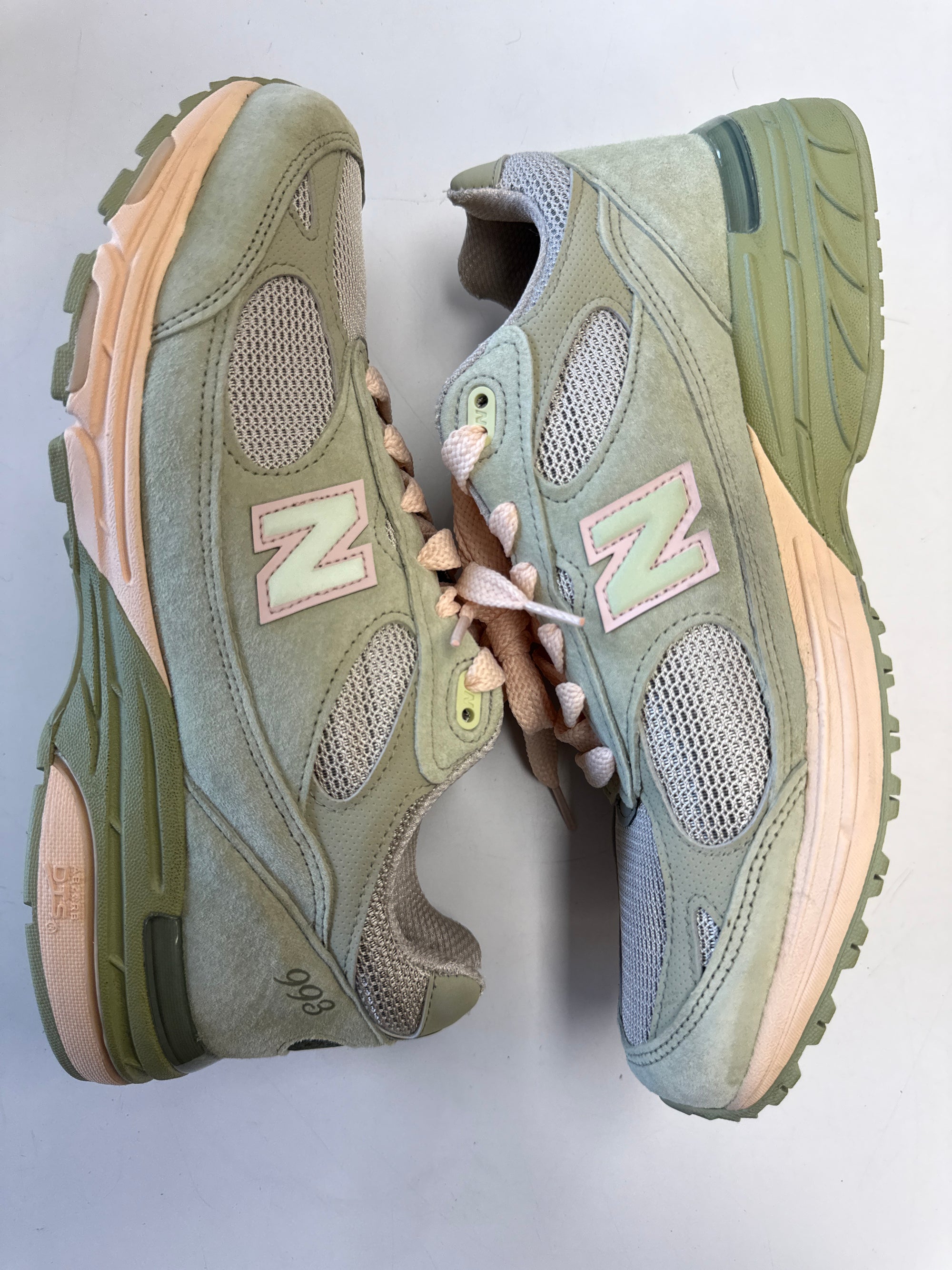 NEW BALANCE 993 JOE FRESHGOODS PERFORMANCE ART SAGE - SIZE 11 (WORN)