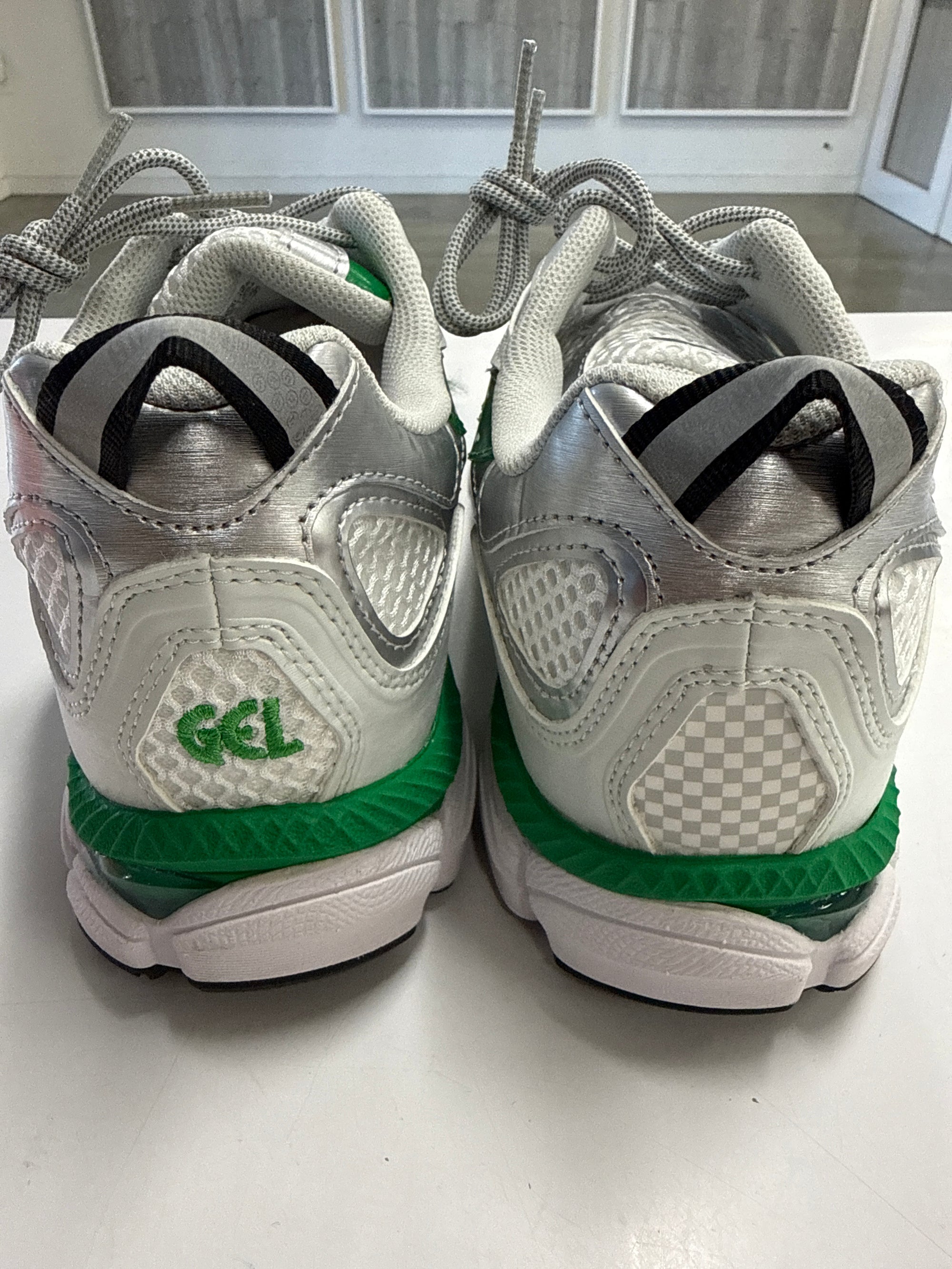 ASICS GEL NYC HIDDEN NY - SIZE 10.5 (WORN)