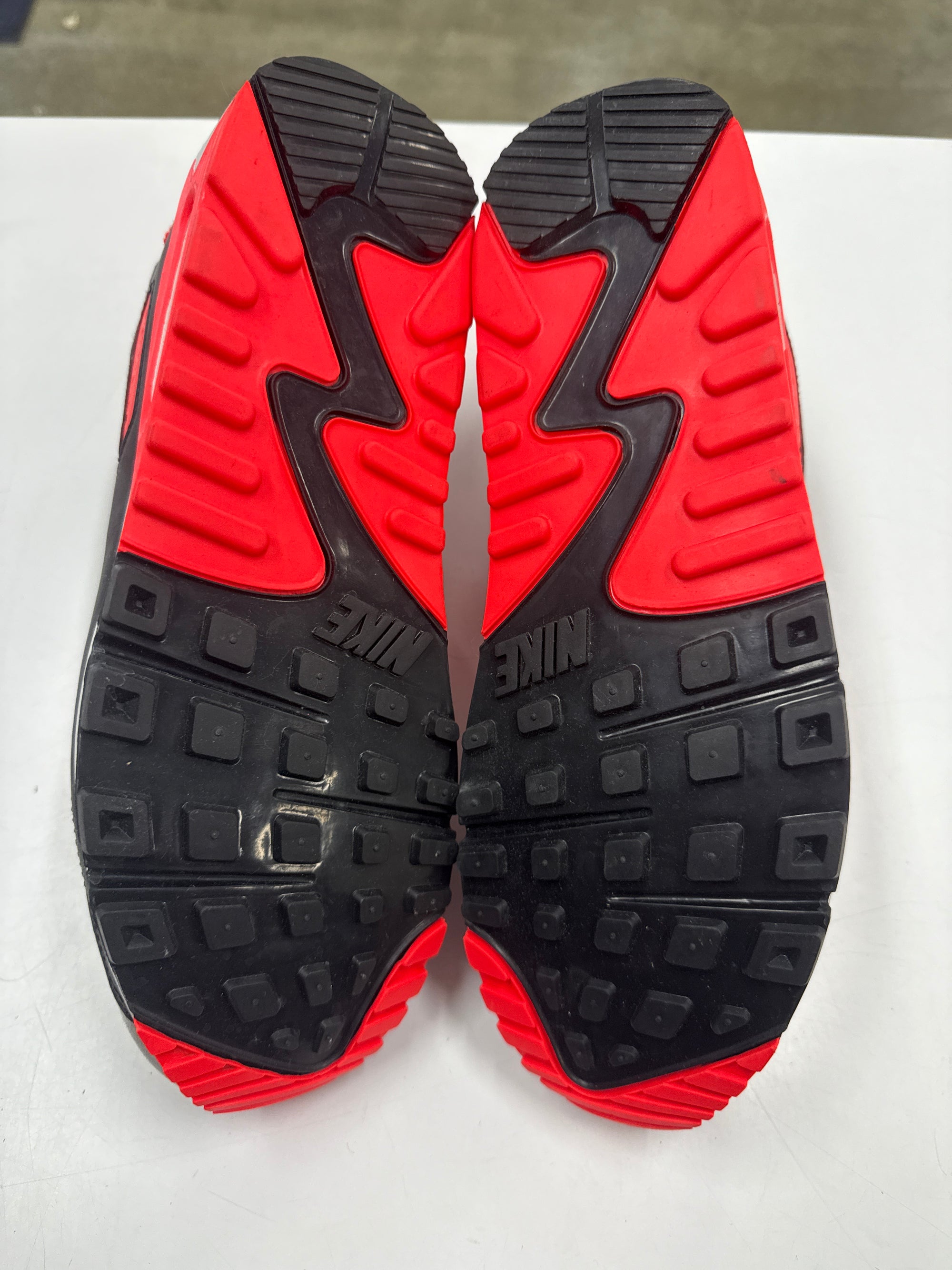 AIR MAX 90 INFRARED 2020 - SIZE 11.5 (BRAND NEW) - NO BOX