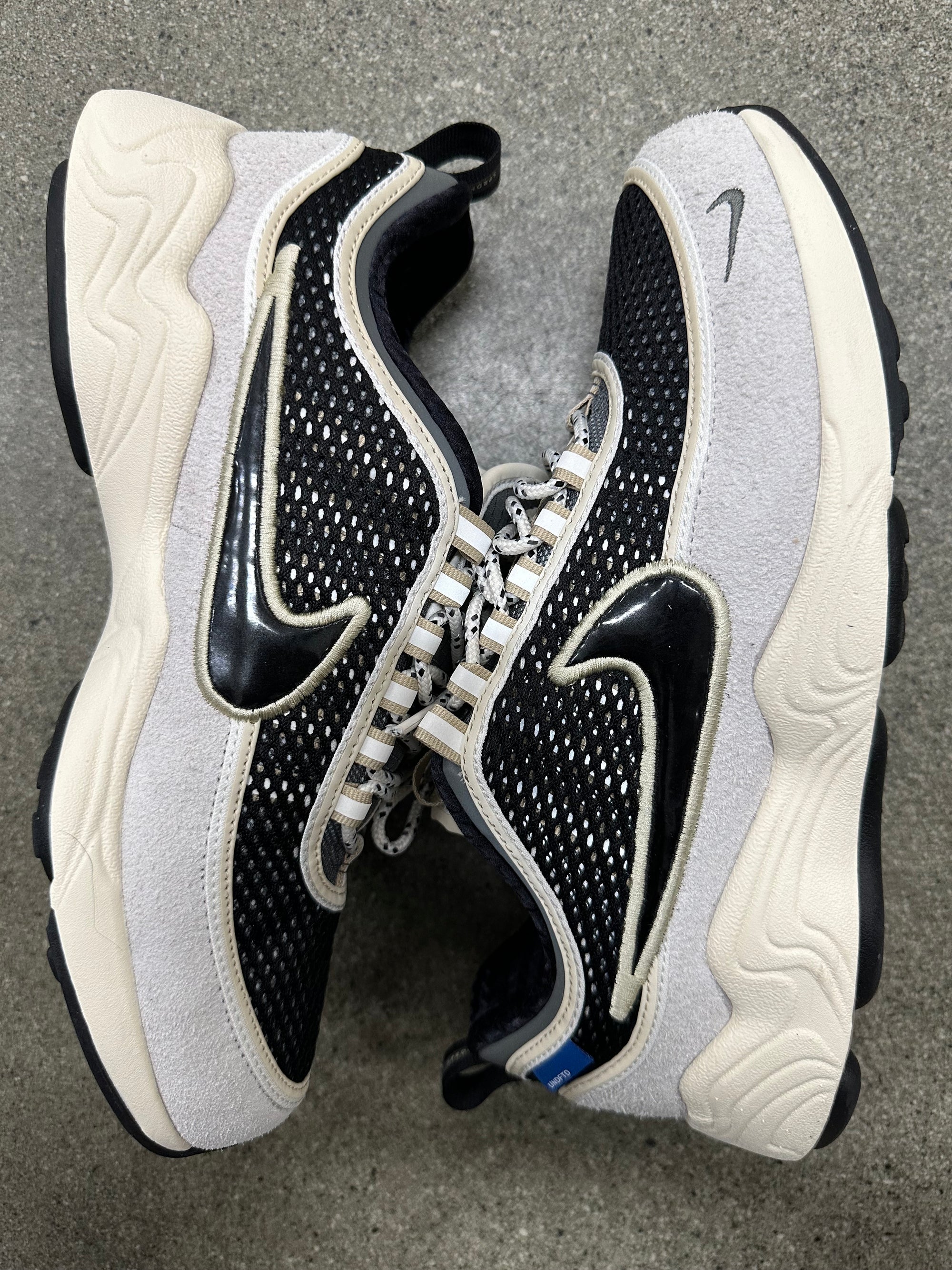 AIR ZOOM SPIRIDON PHANTOM - SIZE 8.5 (WORN)