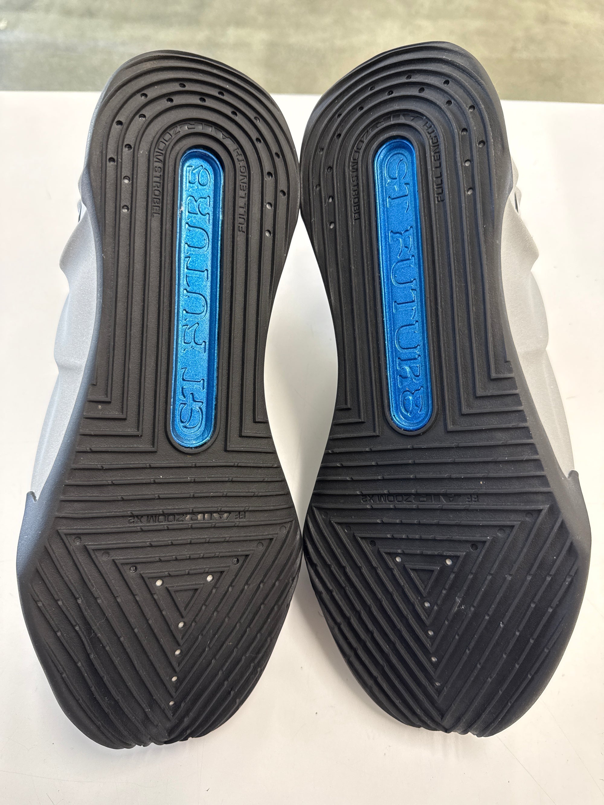 GT FUTURE METALLIC SILVER - SIZE 11.5 (WORN)