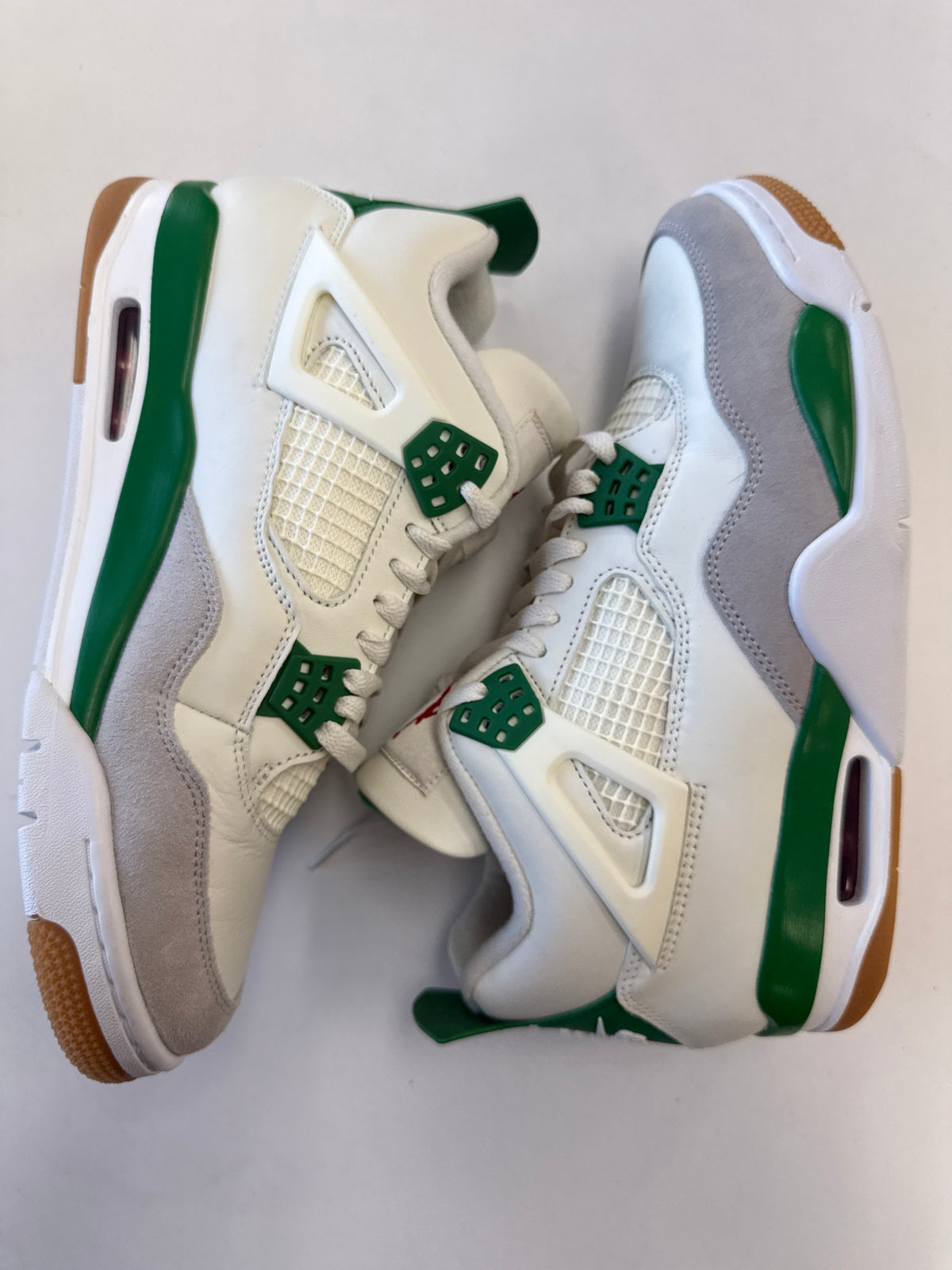 AIR JORDAN 4 SB PINE GREEN - SIZE 9.5 (WORN) - SUPER CLEAN