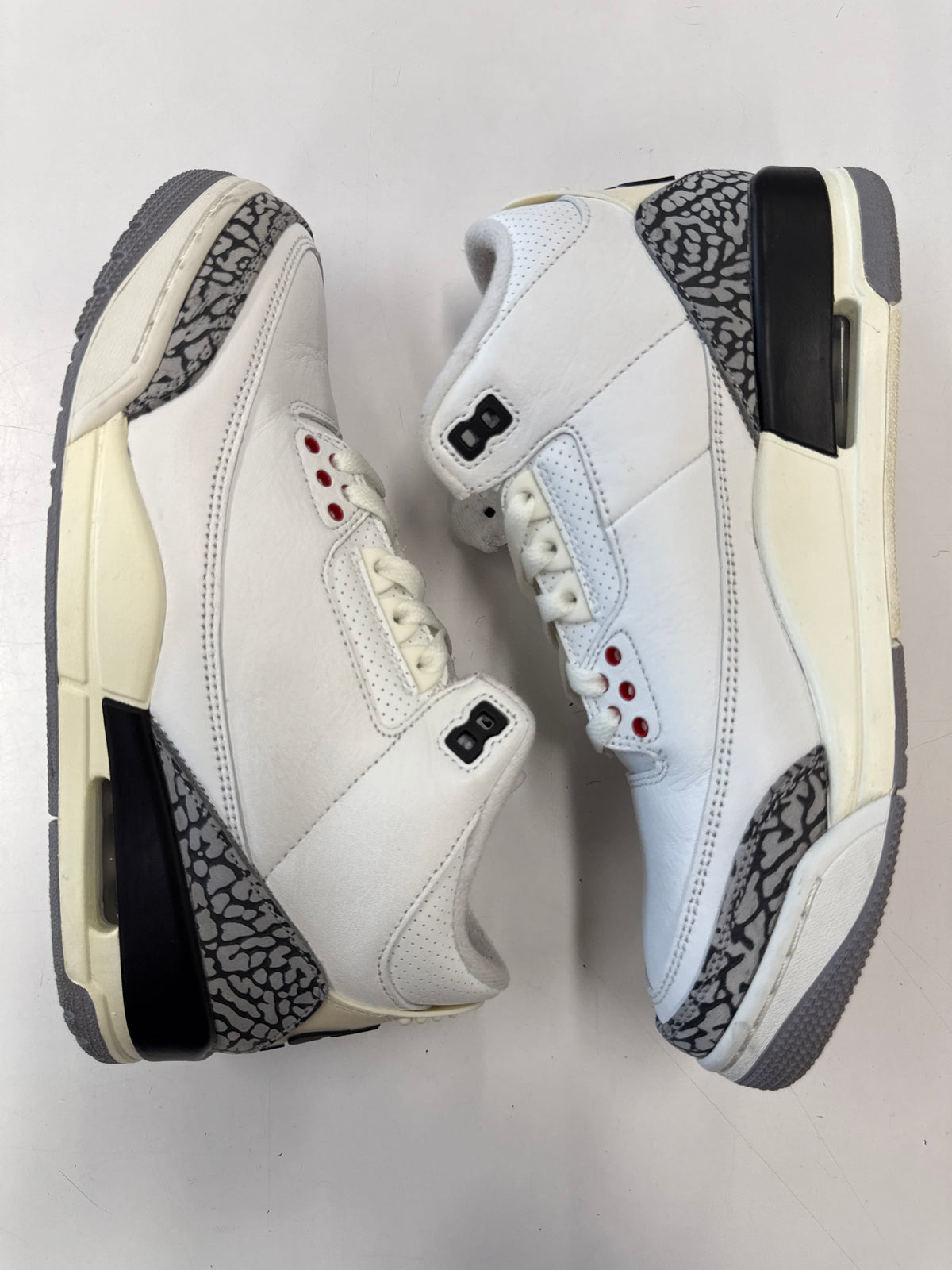 AIR JORDAN 3 REIMAGINED - SIZE 7.5 (WORN)
