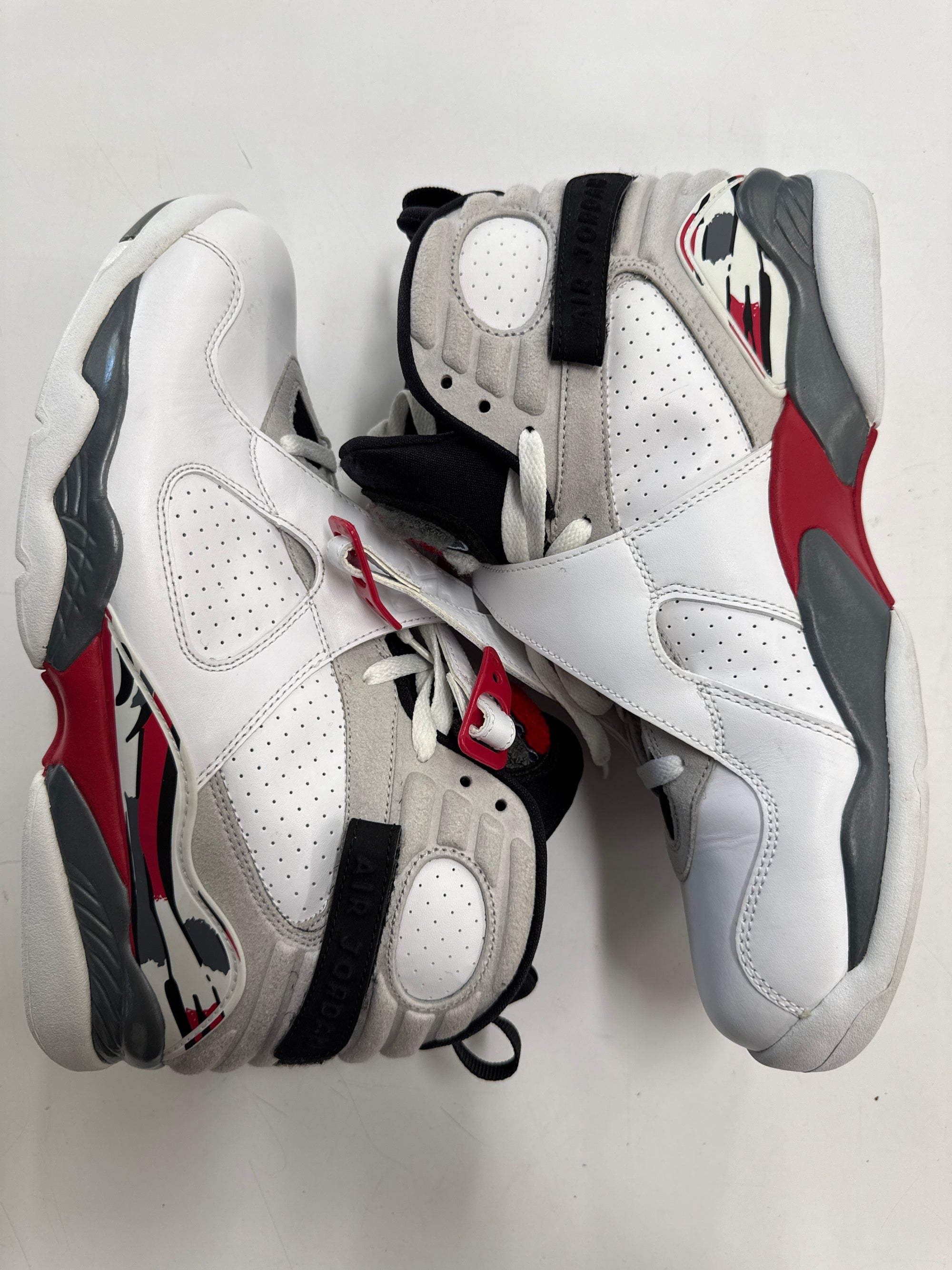 AIR JORDAN 8 BUGS BUNNY 2013 - SIZE 10.5 (WORN)