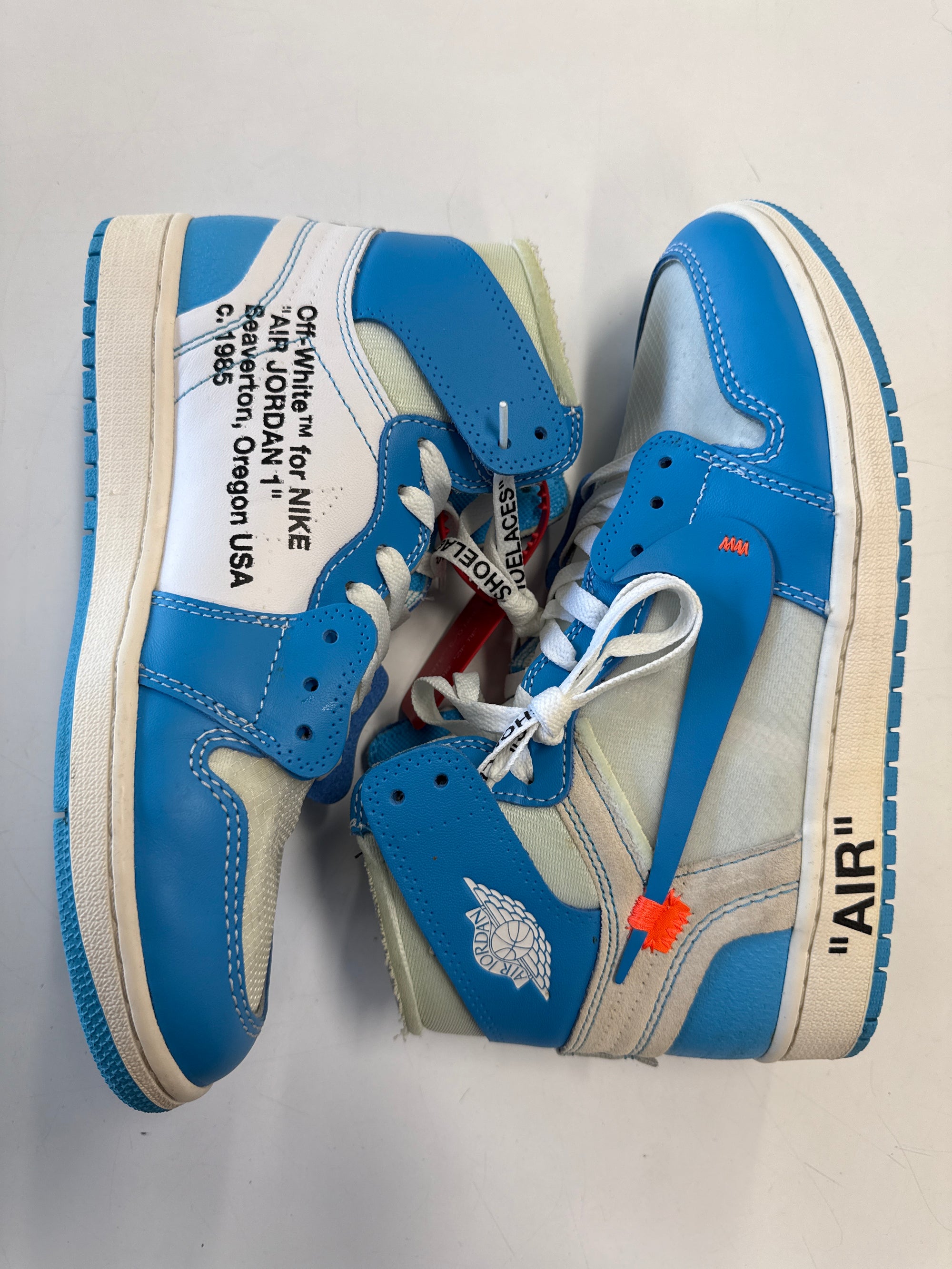 OFF WHITE AIR JORDAN 1 HIGH UNIVERSITY BLUE - SIZE 8.5 (WORN)