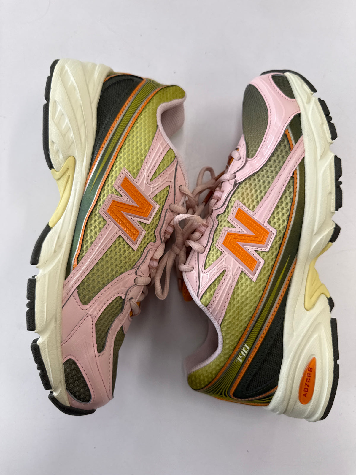 NEW BALANCE 740 CONCEPTS SAQINEE - SIZE 8.5 (WORN)