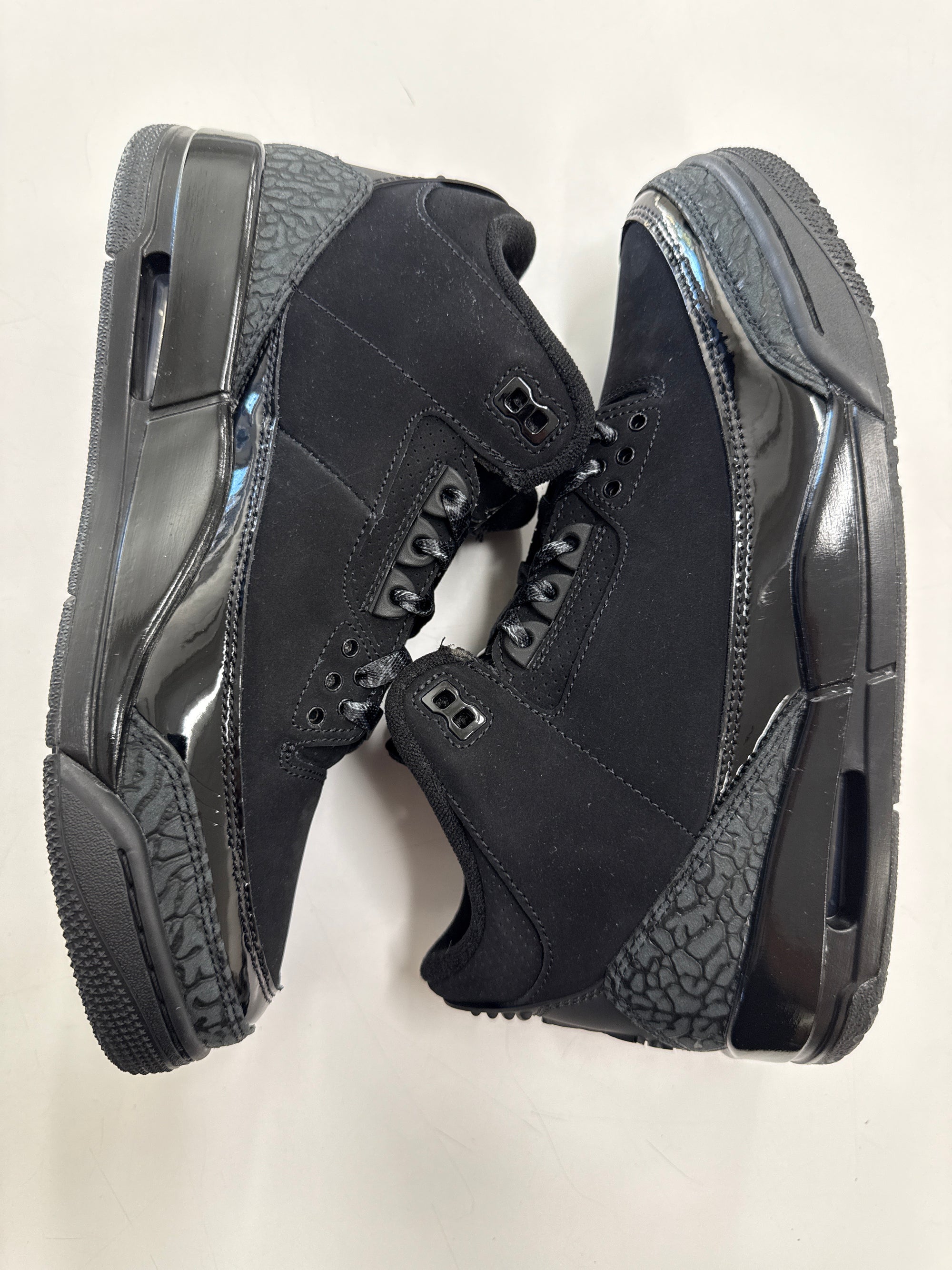 AIR JORDAN 3 BLACK CAT 2025 - SIZE 8 (WORN)