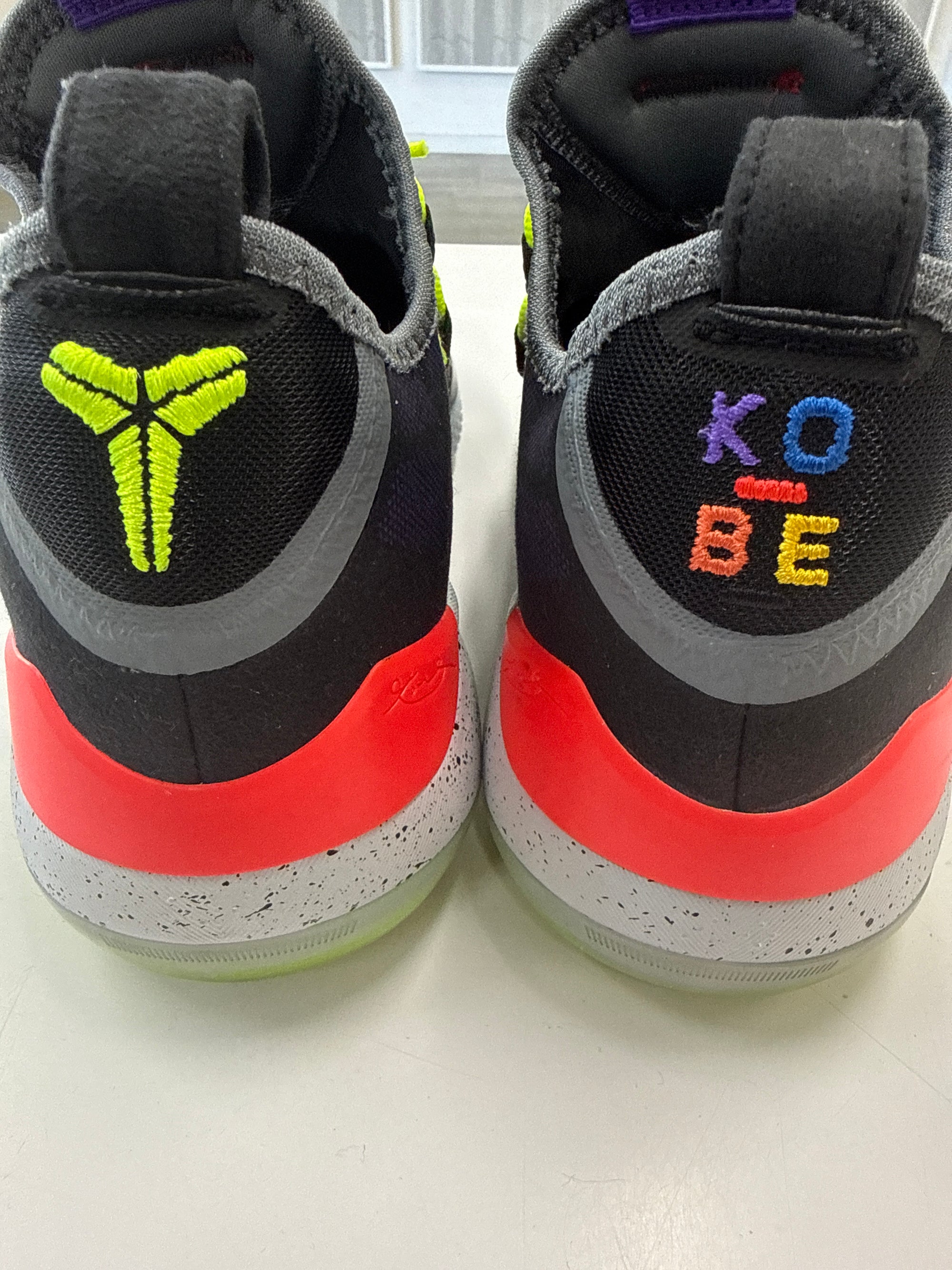 KOBE AD CHAOS - SIZE 10 (WORN)