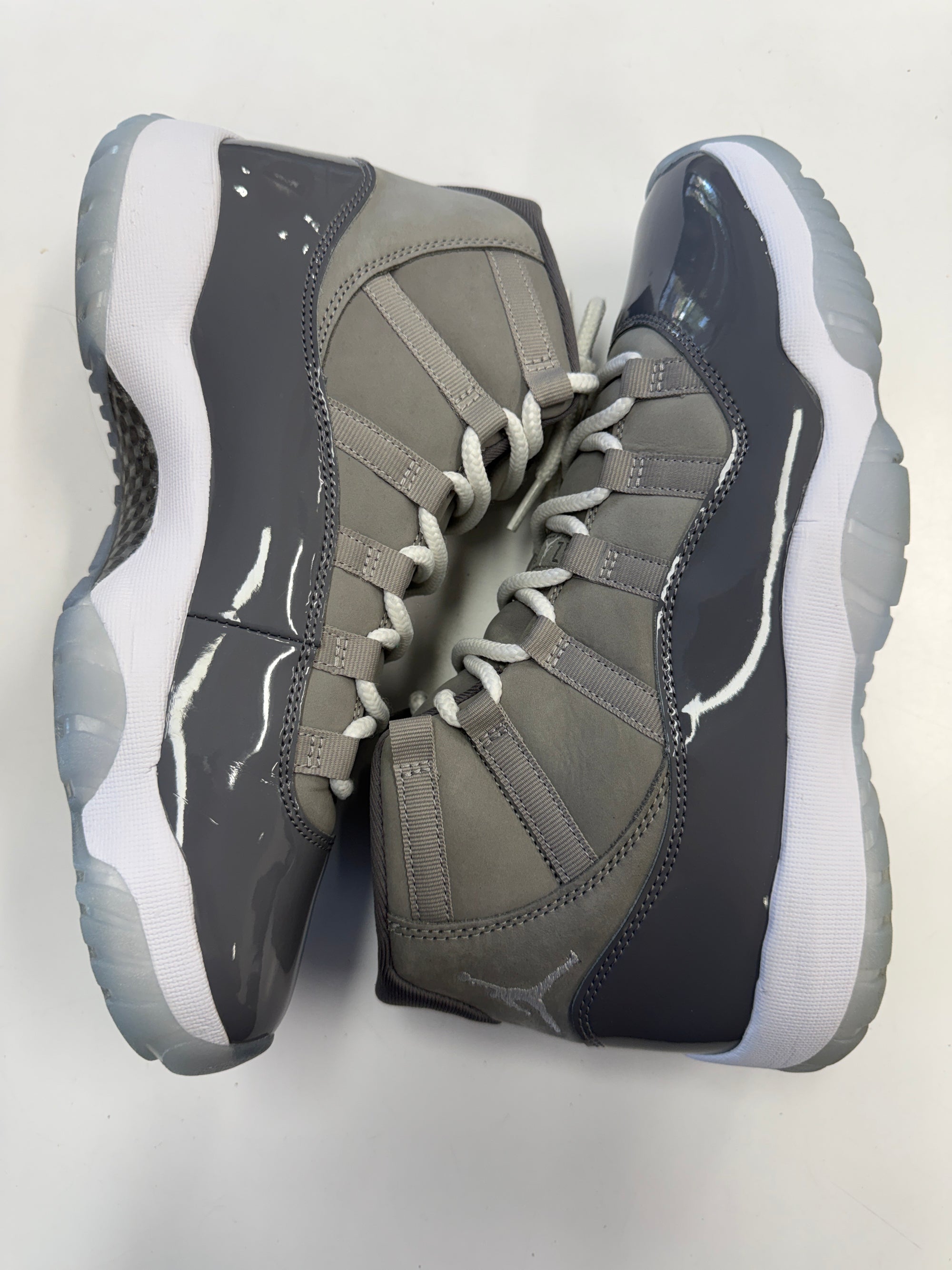 AIR JORDAN 11 COOL GREY - SIZE 9.5 (WORN)