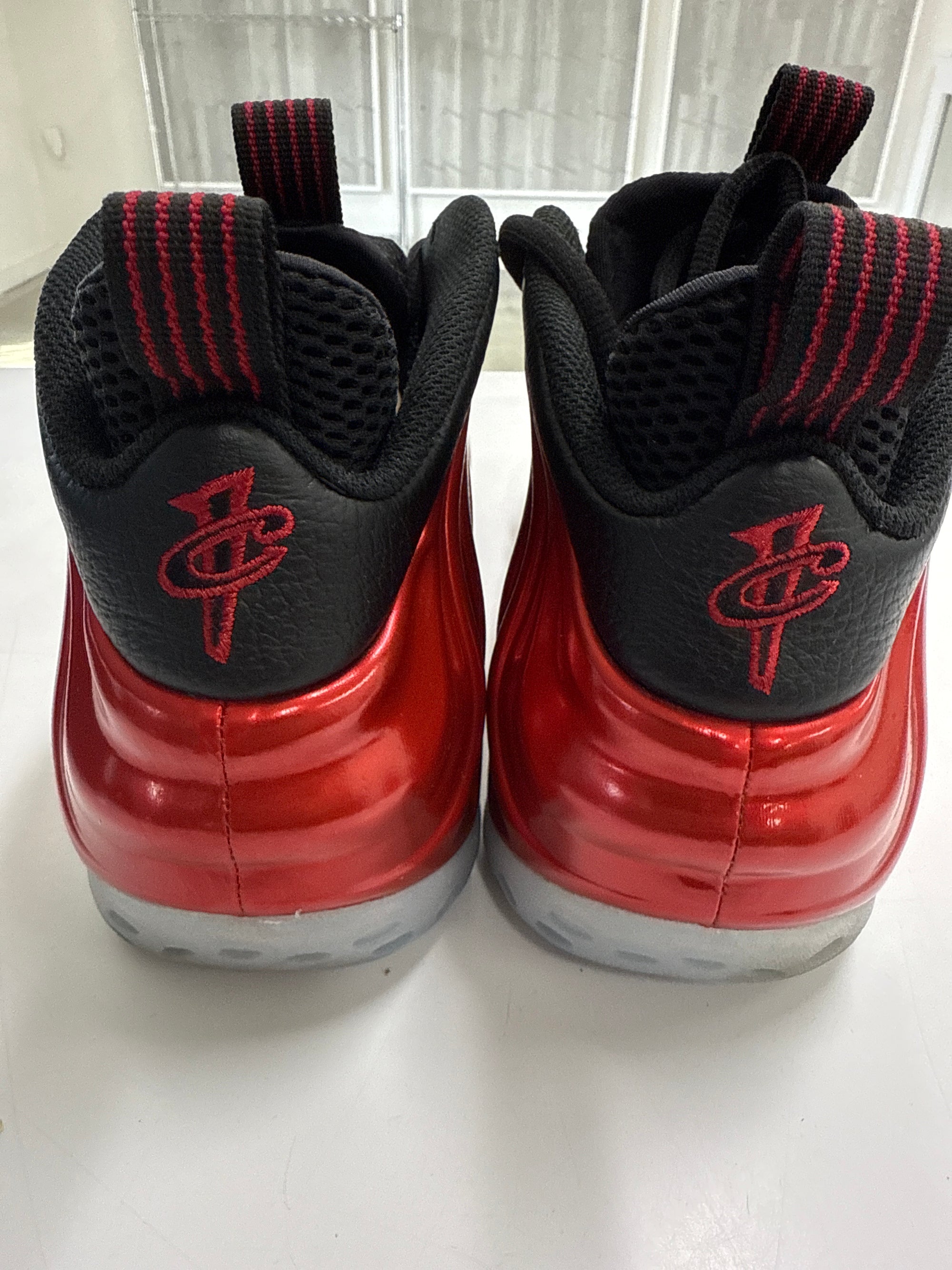 AIR FOAMPOSITE ONE METALLIC RED 2023 - SIZE 11 (WORN)