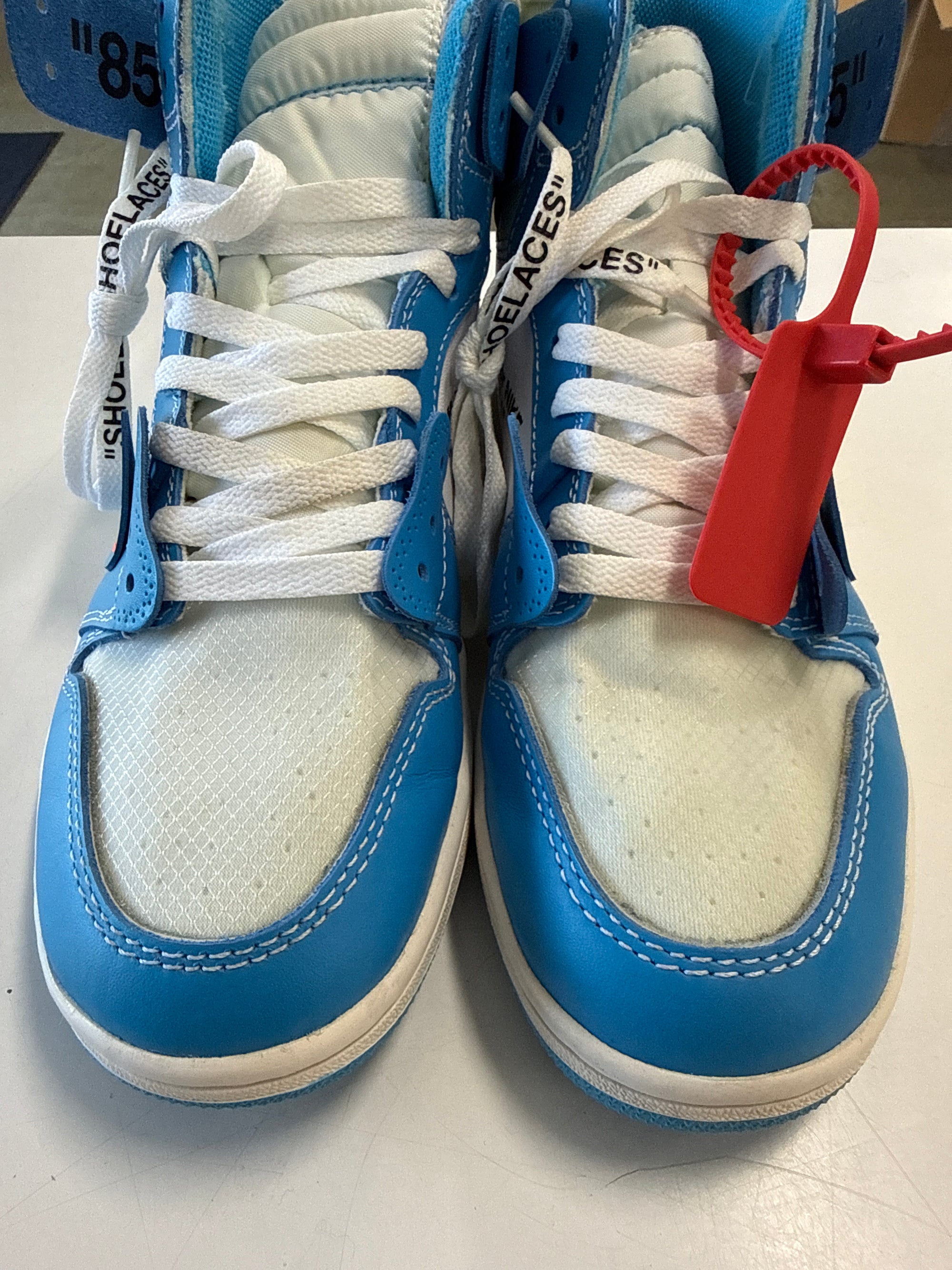 OFF WHITE AIR JORDAN 1 HIGH UNIVERSITY BLUE - SIZE 8.5 (WORN)
