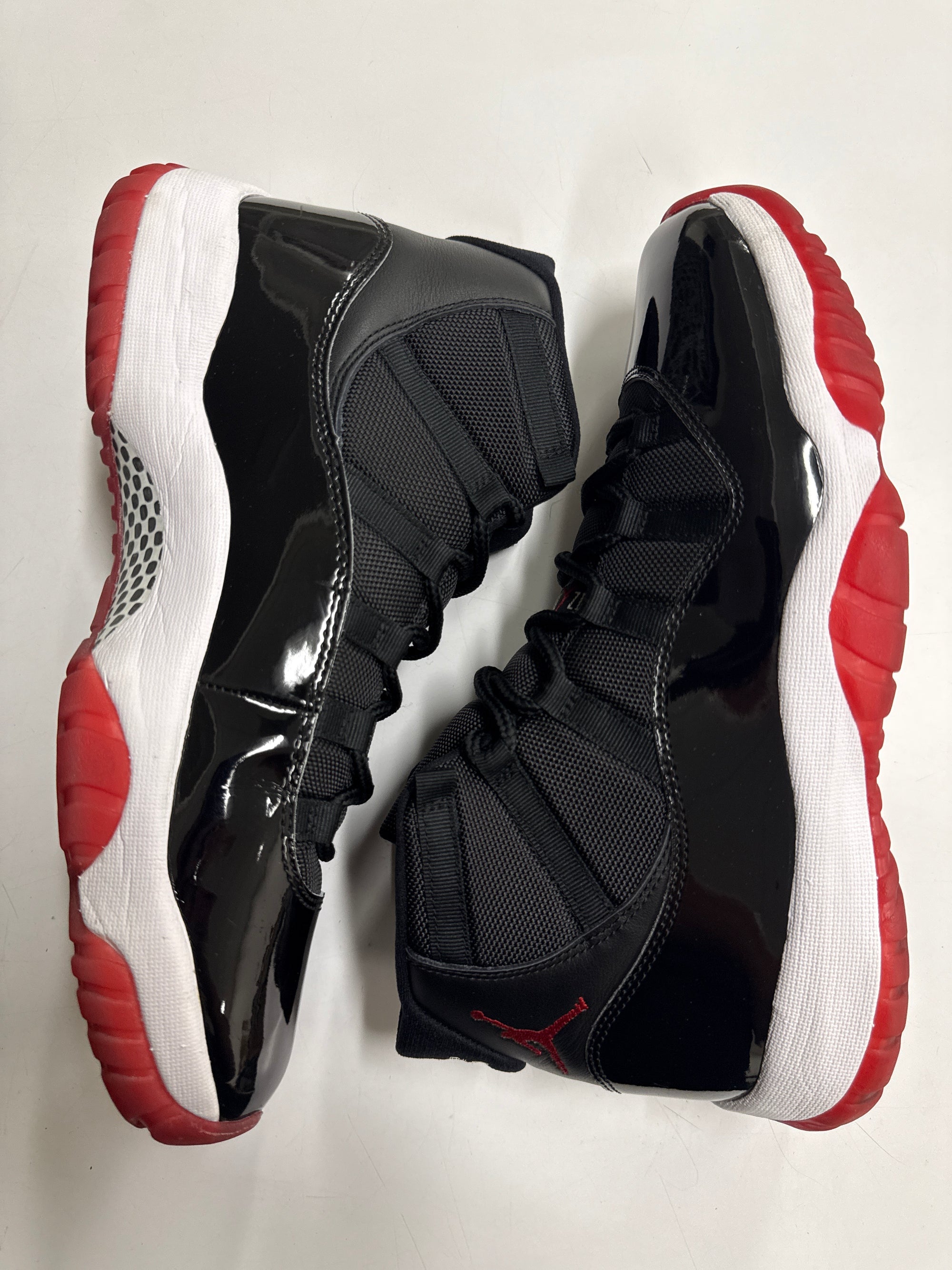 AIR JORDAN 11 BRED 2019 - SIZE 12 (WORN)
