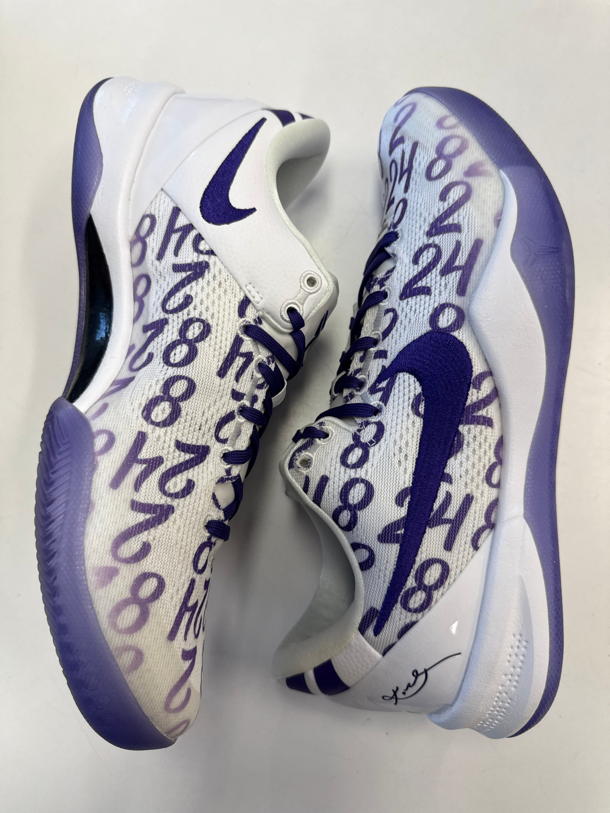 KOBE 8 PROTRO COURT PURPLE - SIZE 9.5 (WORN)
