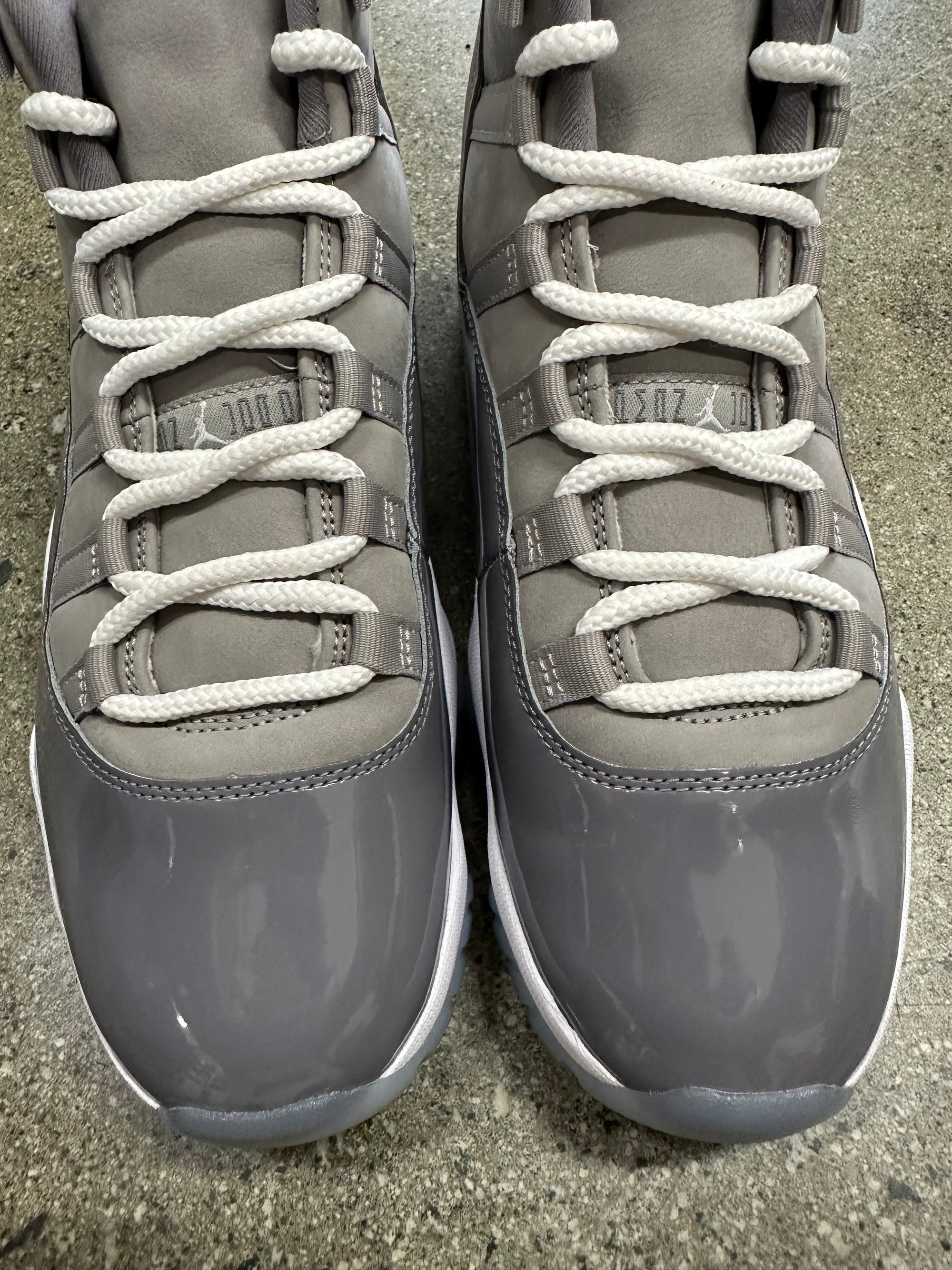 AIR JORDAN 11 COOL GREY 2021 - SIZE 9 (WORN)