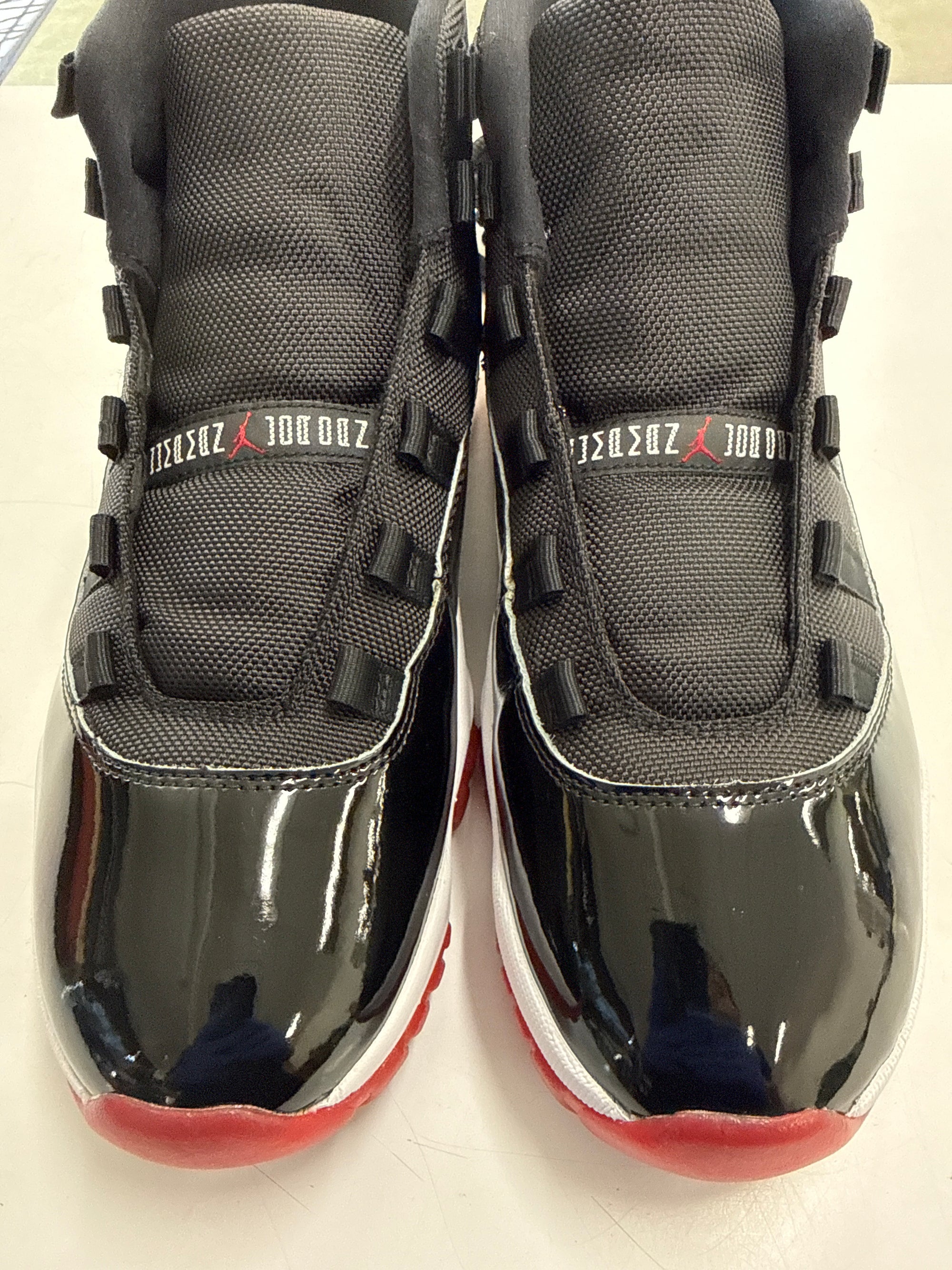 AIR JORDAN 11 BRED 2019 - SIZE 10 (WORN) - SUPER CLEAN