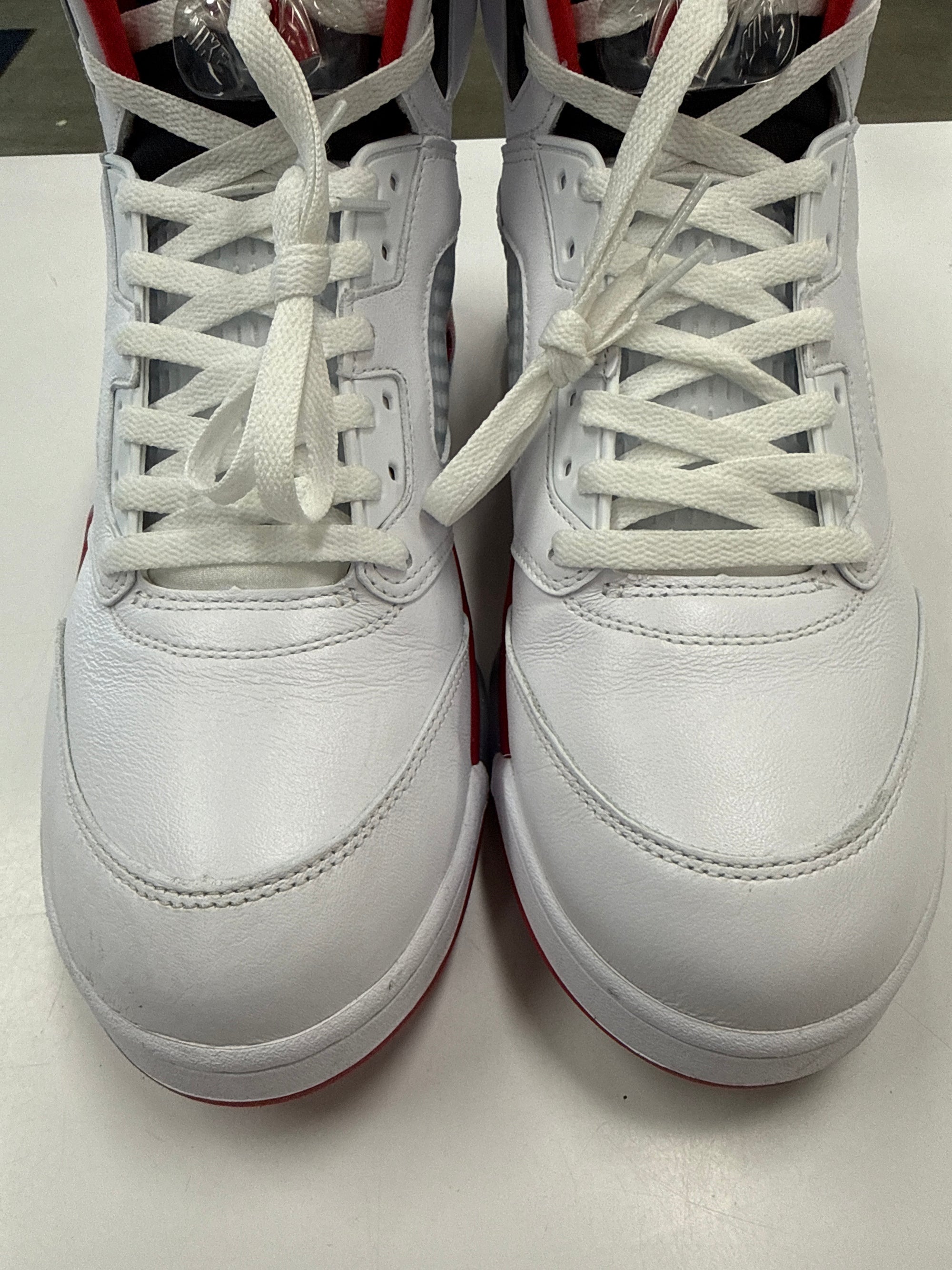 AIR JORDAN 5 FIRE RED BLACK TONGUE 2025 - SIZE 14 (WORN)
