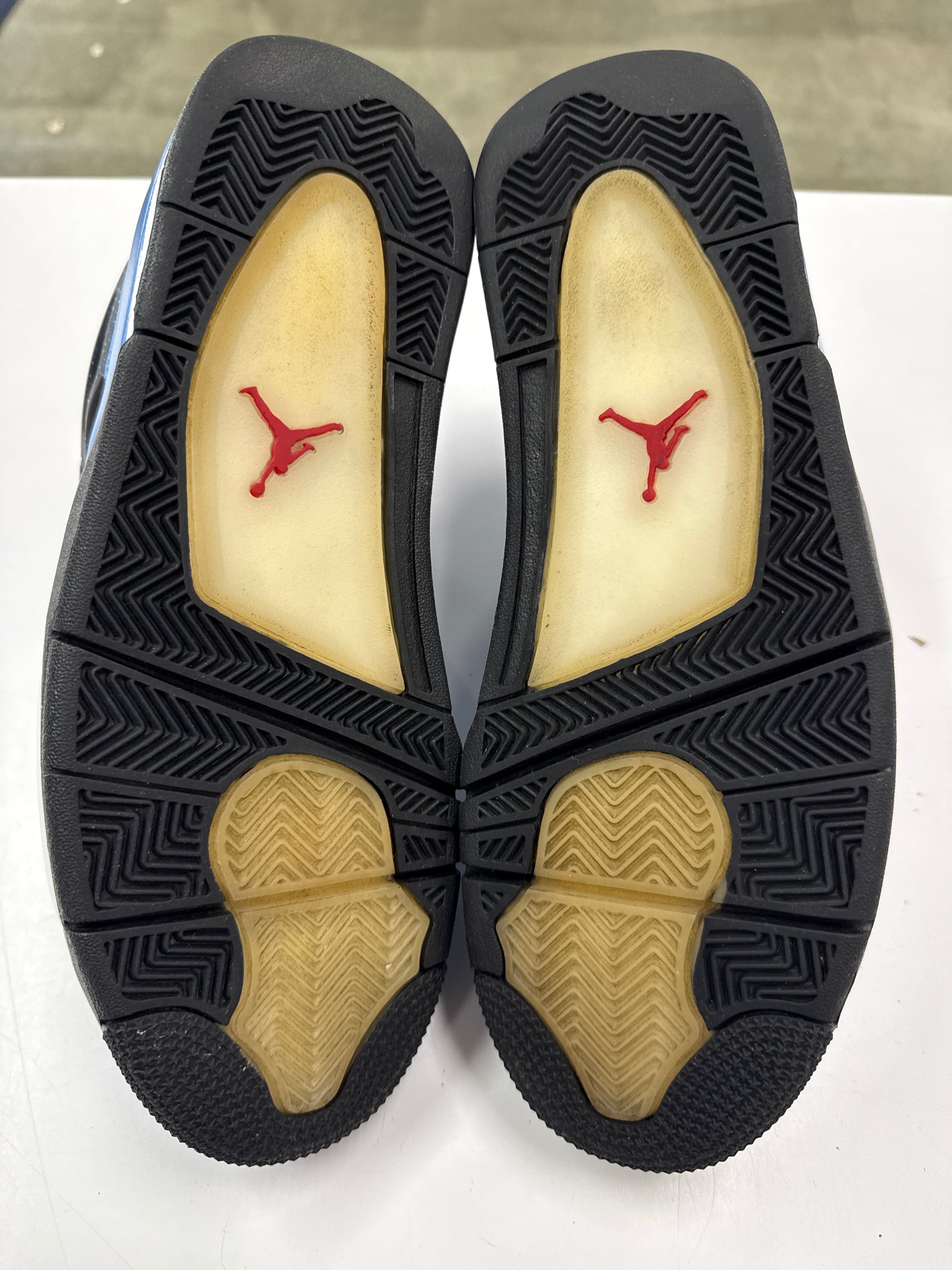 AIR JORDAN 4 TRAVIS SCOTT - SIZE 10 (WORN)
