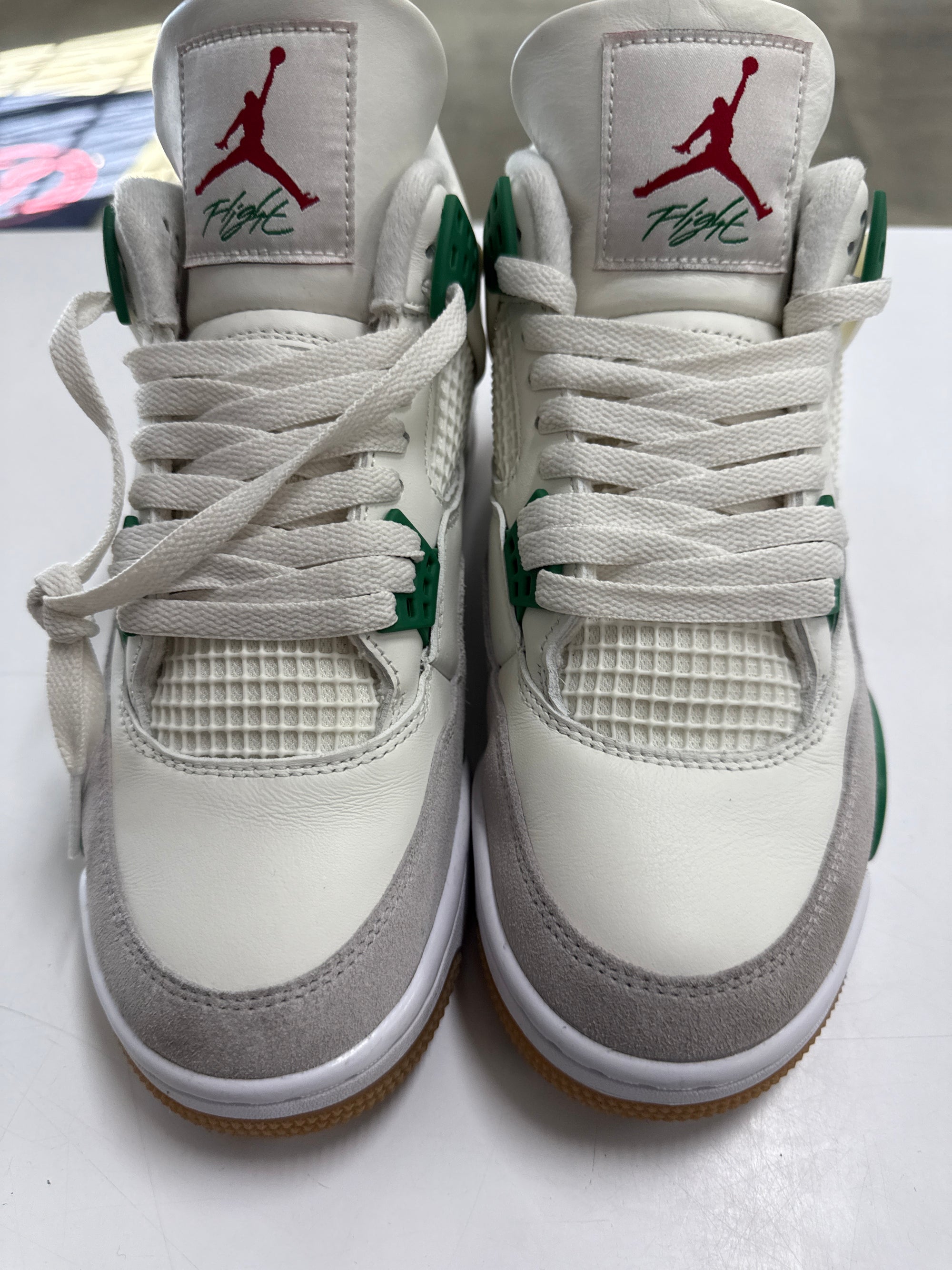 AIR JORDAN 4 SB PINE GREEN - SIZE 9 (WORN)