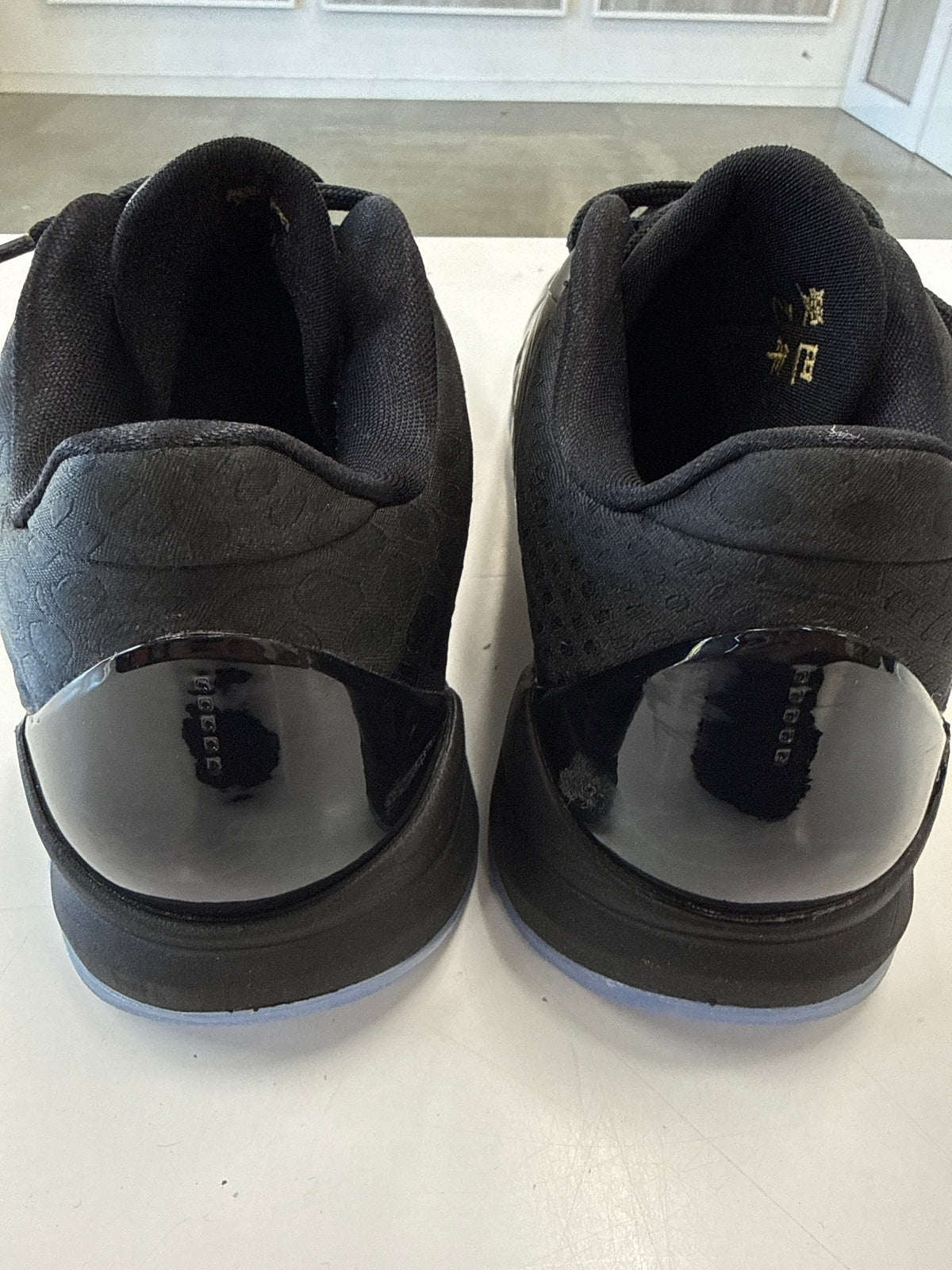 KOBE 5 PROTRO YEAR OF THE MAMBA EGGPLANT - SIZE 9 (WORN)