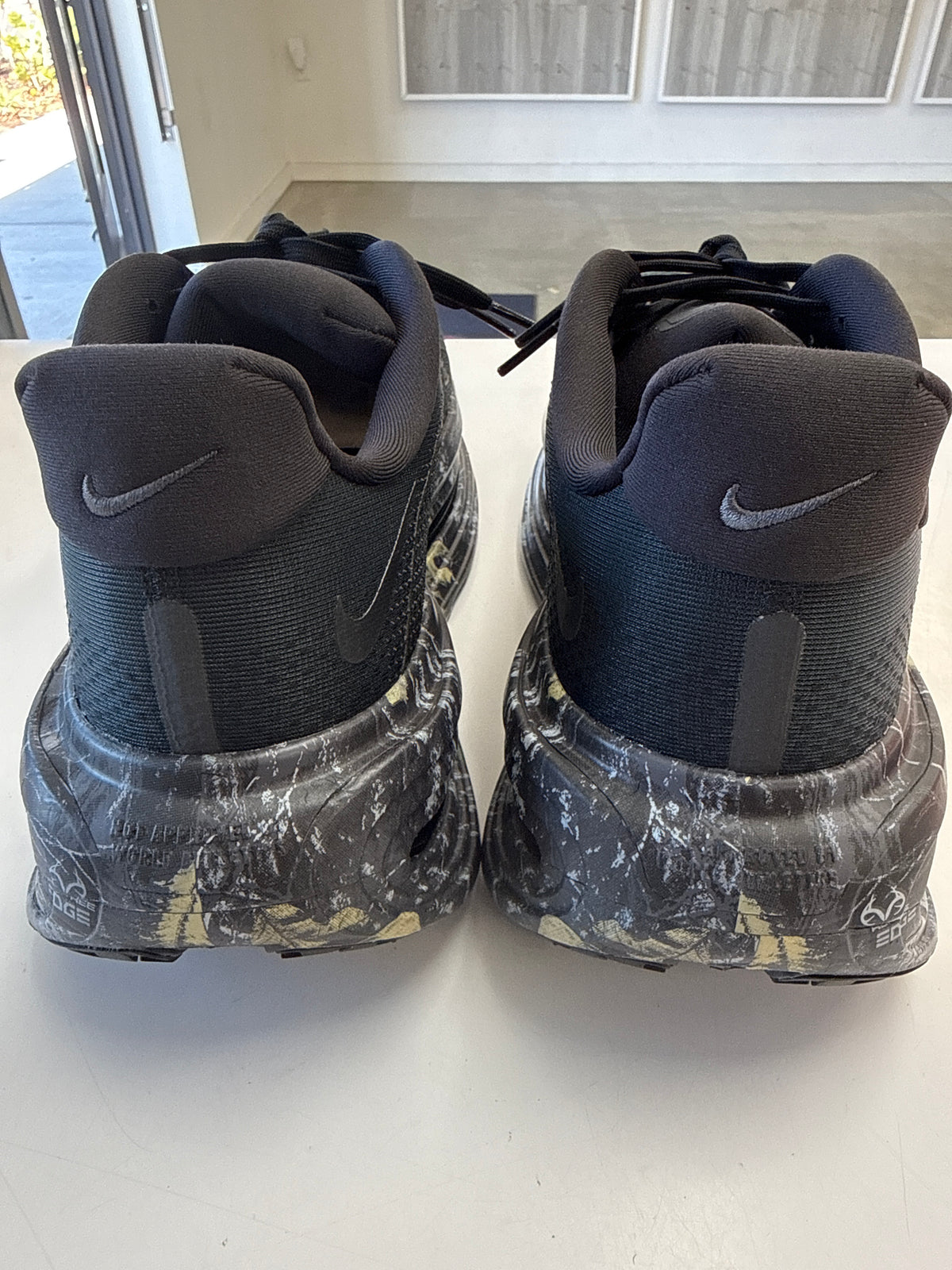 VOMERO PREMIUM REALTREE CAMO BLACK - SIZE 10.5 (WORN)
