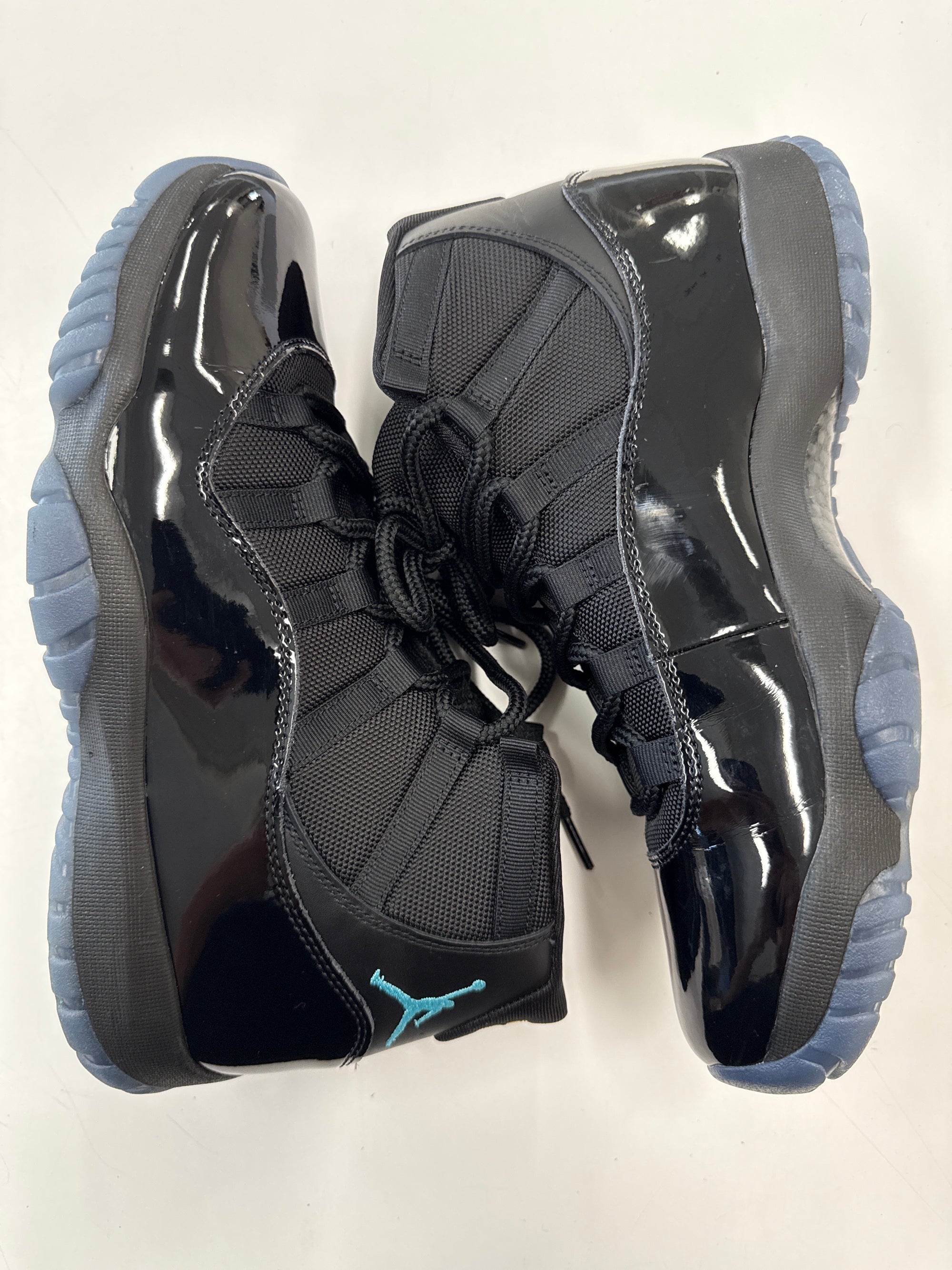 AIR JORDAN 11 GAMMA 2025 - SIZE 11 (WORN)