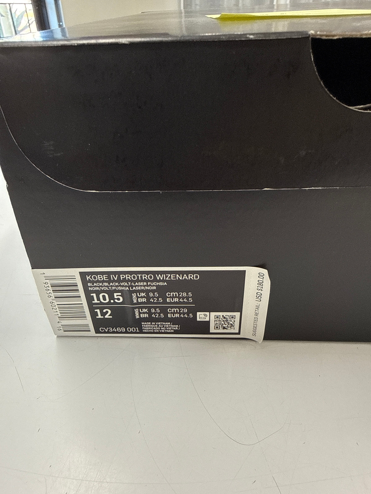 KOBE 4 PROTRO WIZENARD - SIZE 10.5 (WORN)