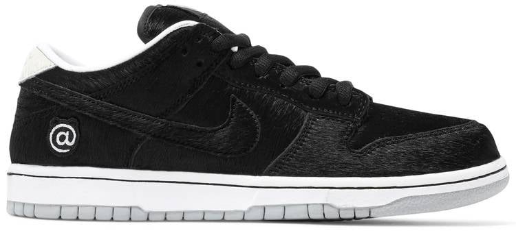 Nike SB Dunk Low OG QS &quot;MEDICOM TOY&quot;