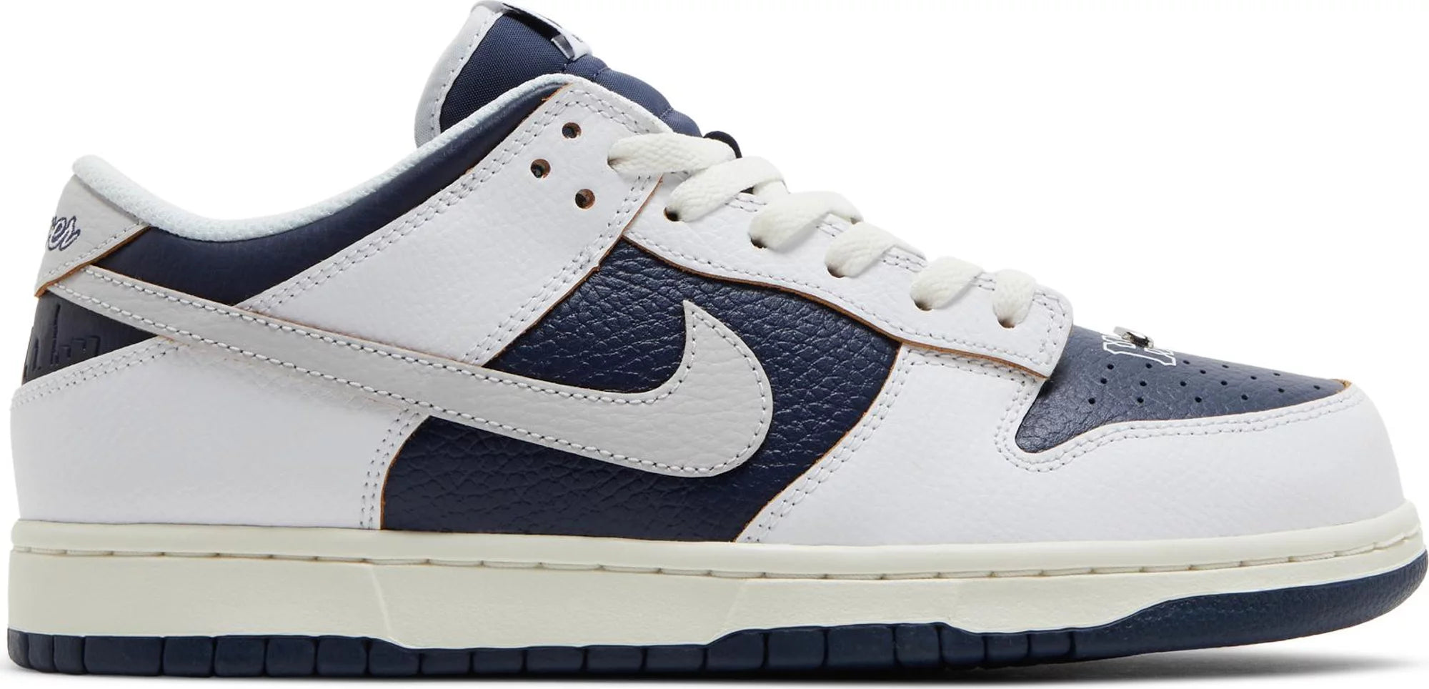 sb dunk low qs